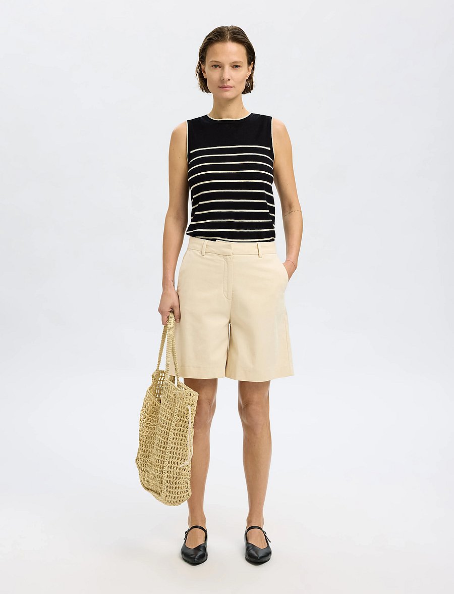Selected - SLFVIENNA HW WIDE SHORTS - spodenki chino - birch - 4