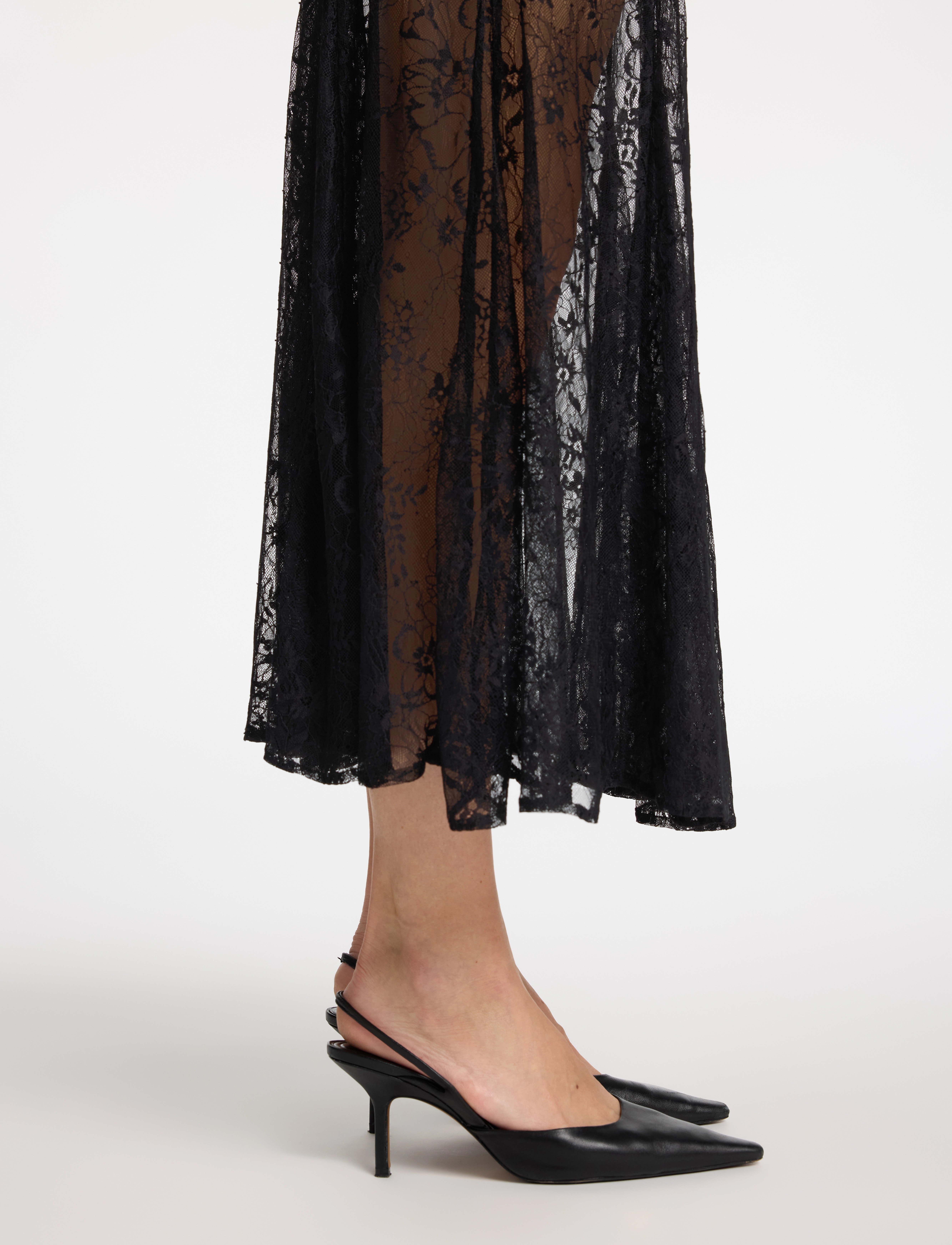 Selected - SLFDAPHNE MW MIDI LACE SKIRT - midi nederdele - black - 4