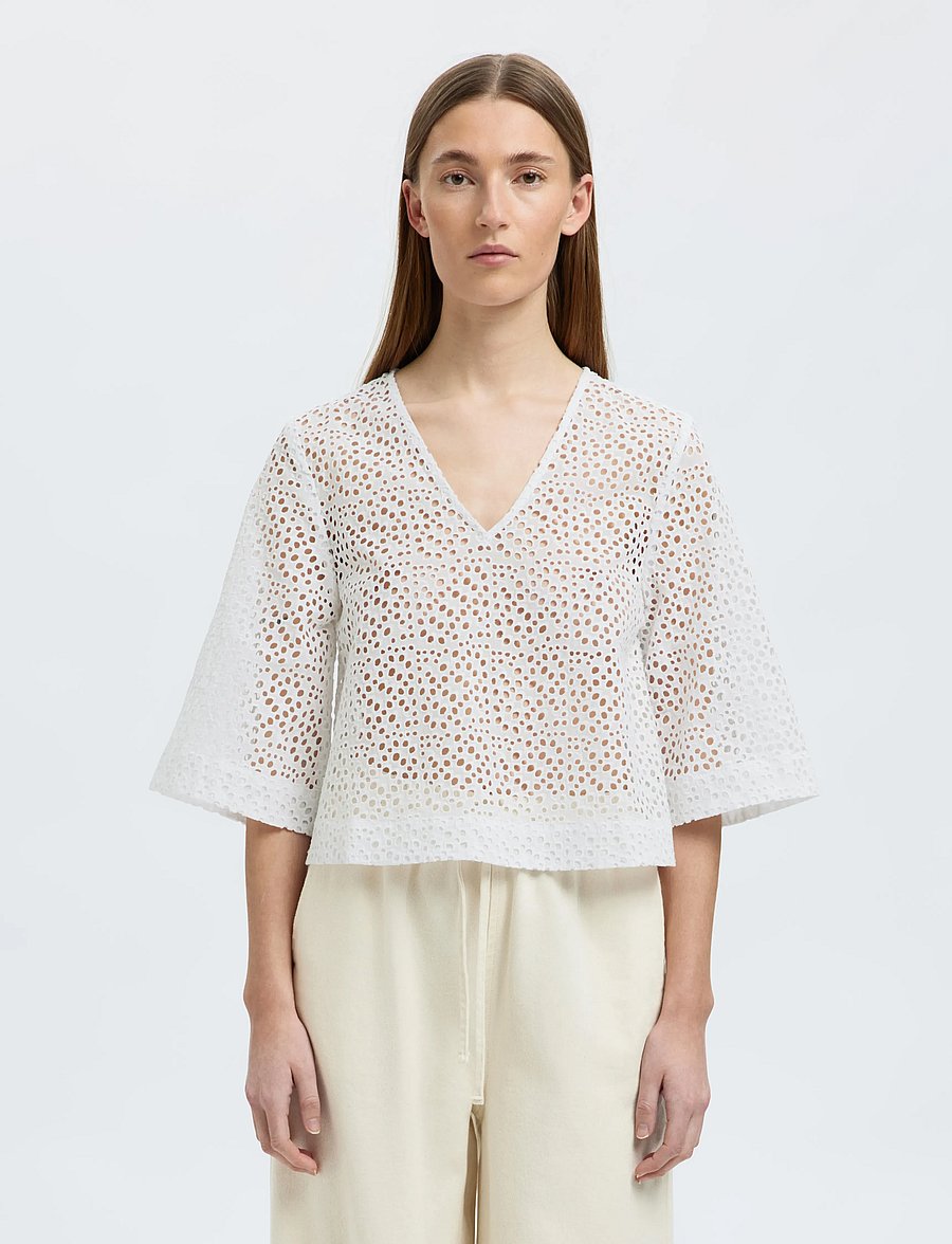 Selected - SLFLAERKE 3/4 CROPPED BRODERI ANG TOP B - lühikeste varrukatega pluusid - bright white - 0