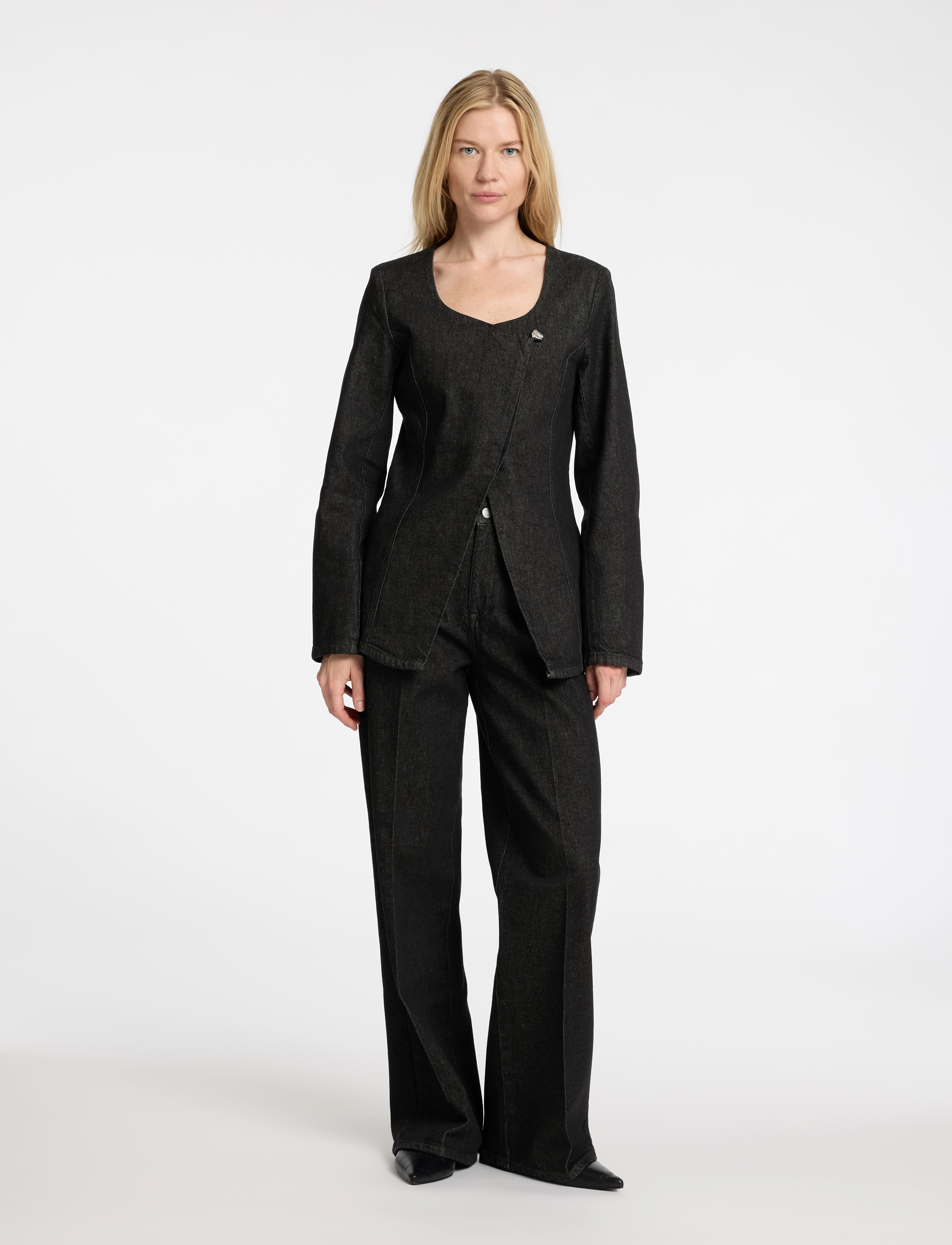 Selected - SLFCORA U-NECK FITTED DENIM BLAZER - blazers met één knopenrij - black denim - 4