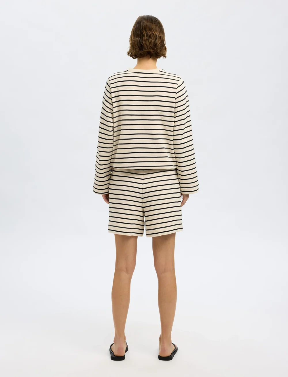 Selected - SLFELISE HW STRIPED SHORTS - treninginiai šortai - black - 2