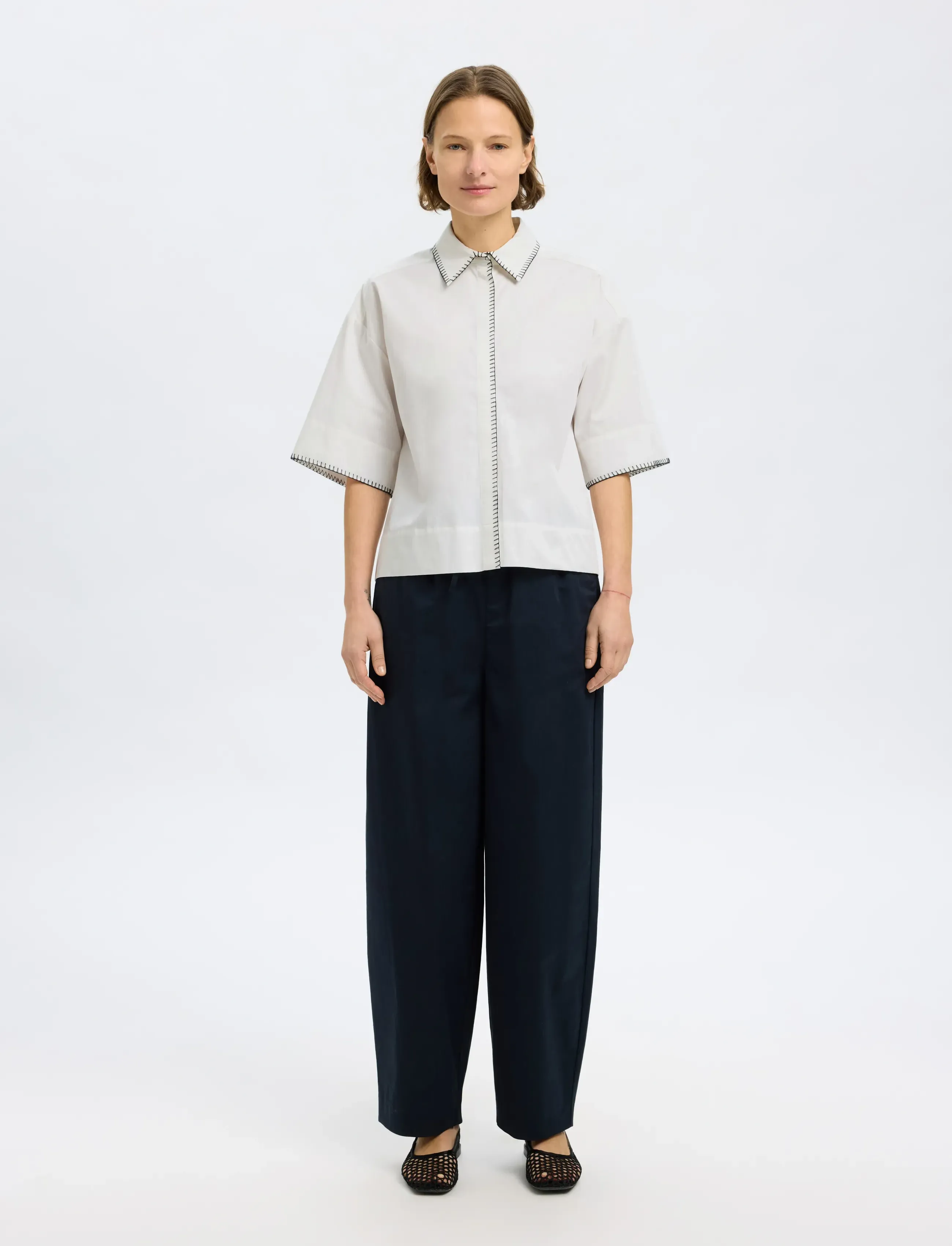 Selected - SLFFIA 2/4 CROPPED STITCHED SHIRT B - krekli ar īsām piedurknēm - bright white - 3