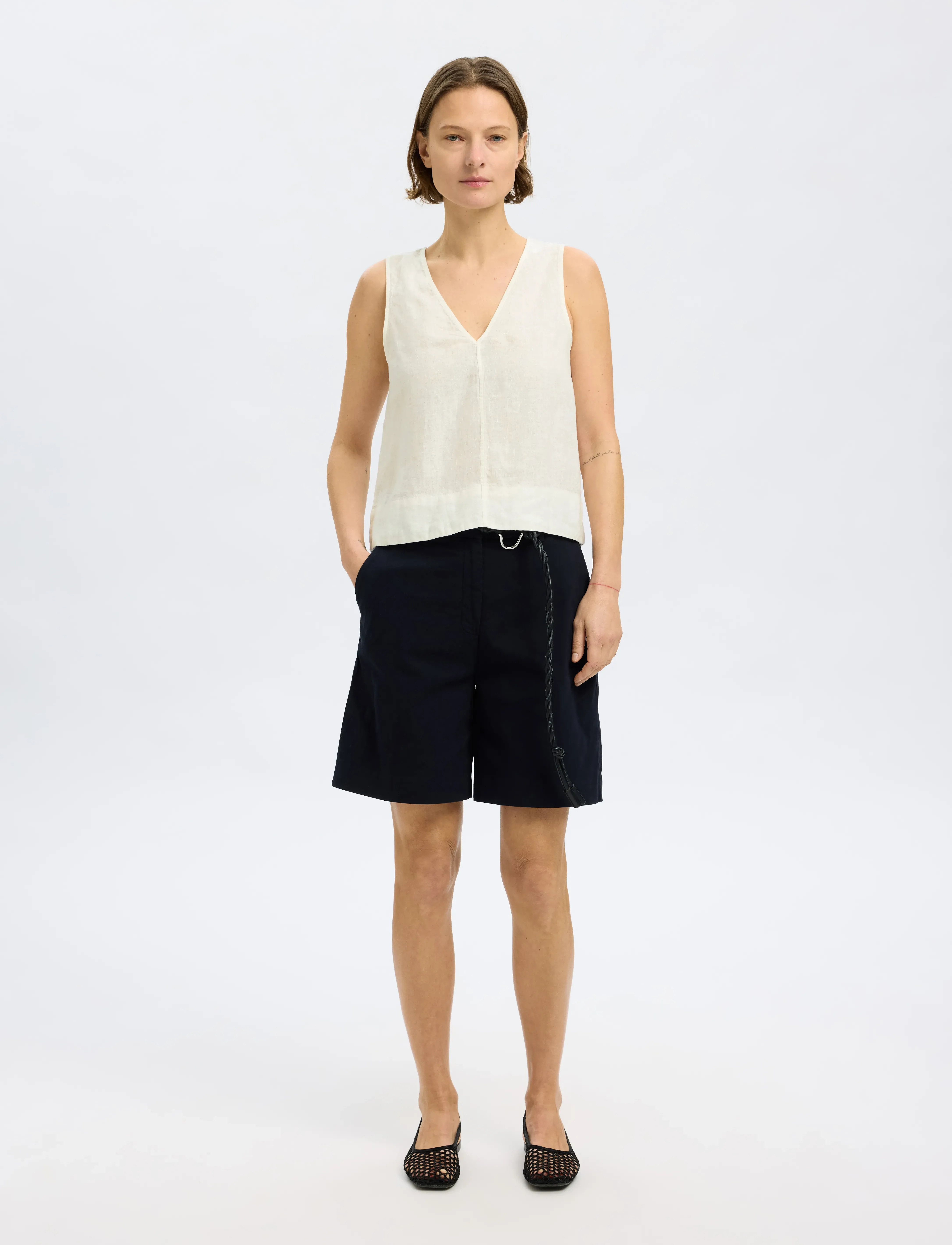 Selected - SLFLINNA SL REVERSIBLE LINEN TOP B - hauts sans manches - snow white - 4