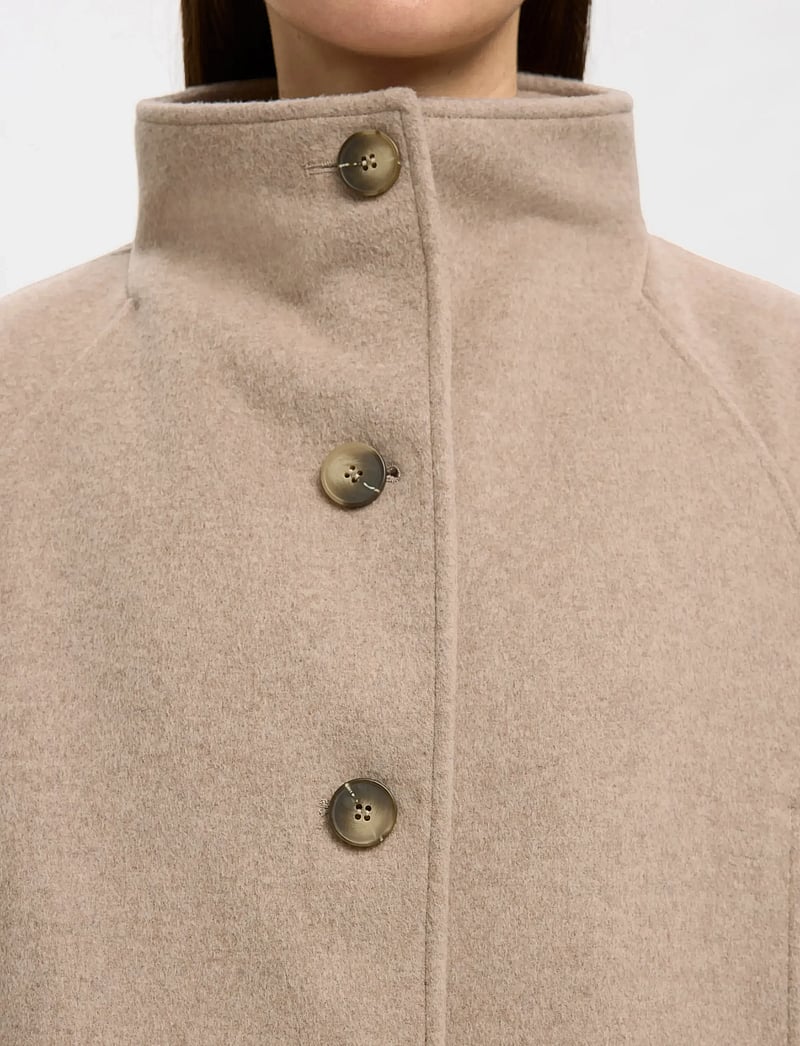 Selected - SLFVINNI WOOL BLEND COAT NOOS - wool coats - sandshell - 4