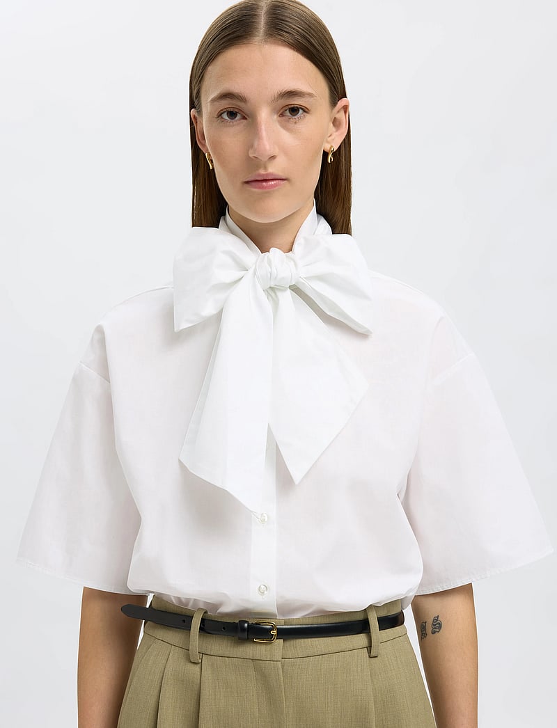 Selected - SLFAYA-JUNO 2/4 BOW SHIRT - kortærmede skjorter - bright white - 5