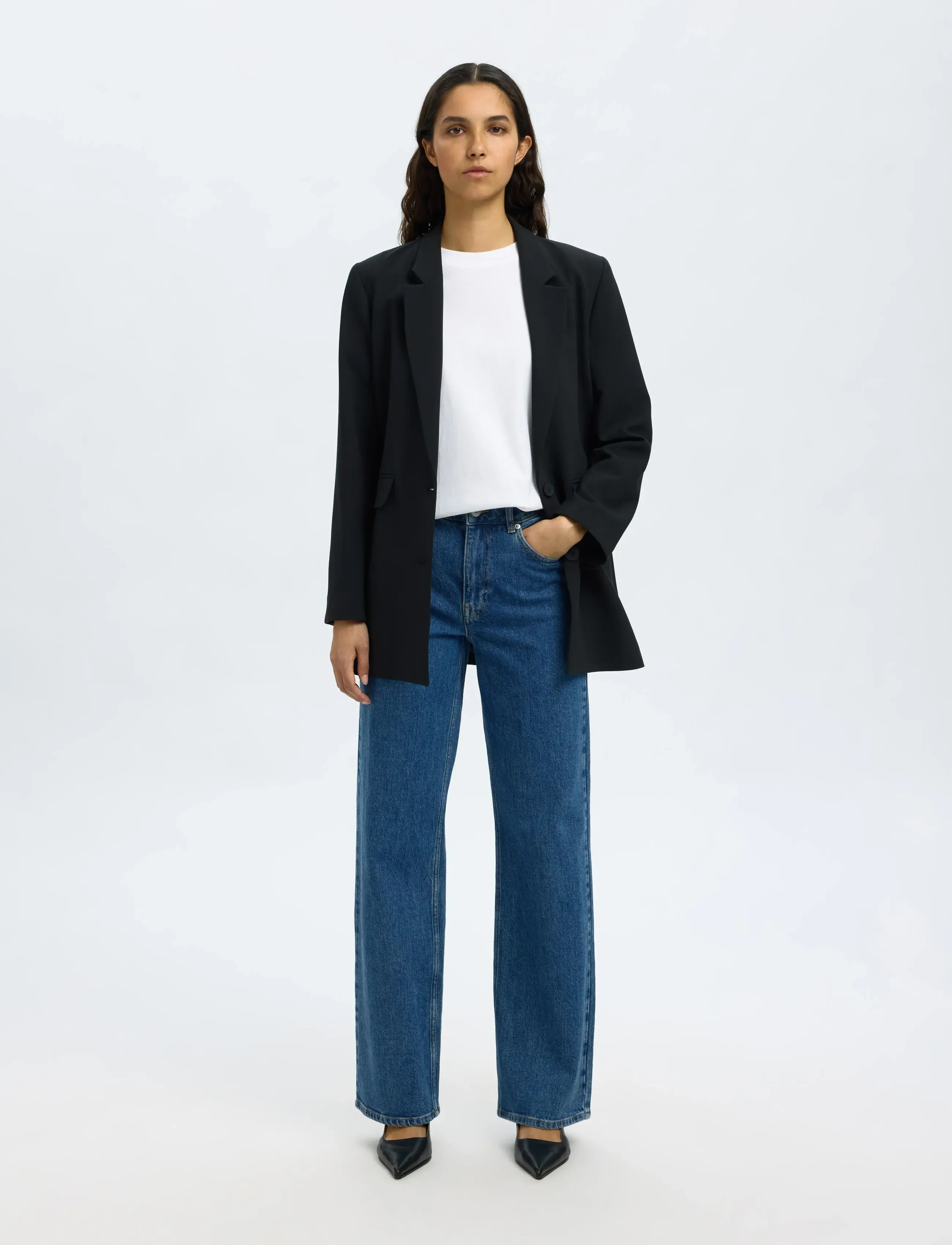 Selected - SLWWIDE BEA-KORI HW JEANS NOOS - pantalons larges - medium blue denim - 3