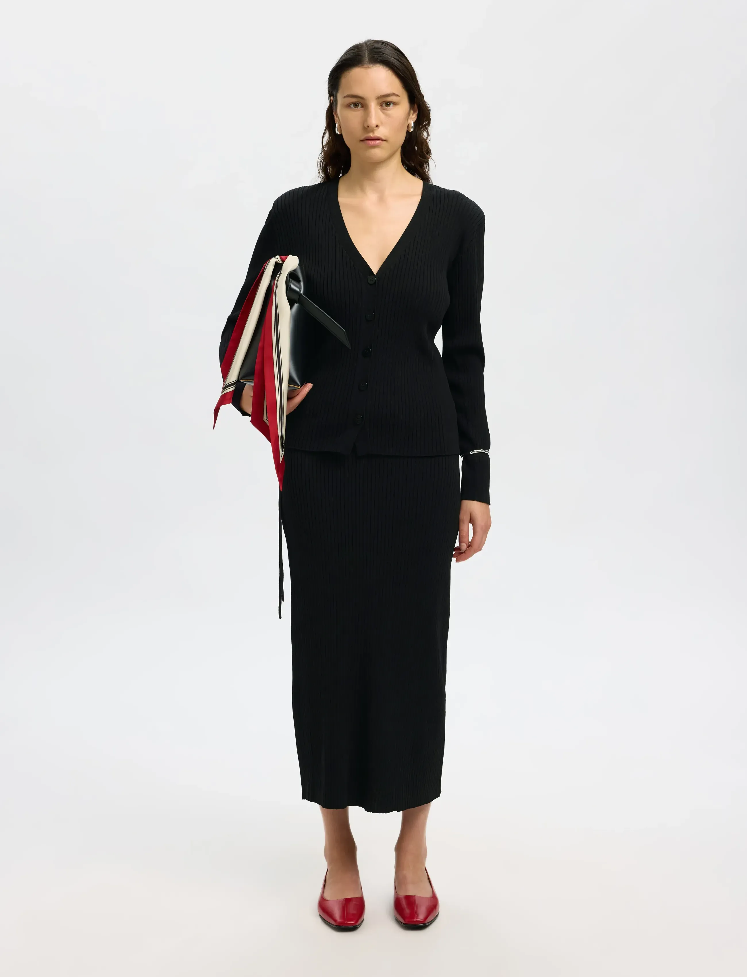 Selected - SLFCARLY MW KNIT ANKLE SKIRT - jupes longues - black - 4