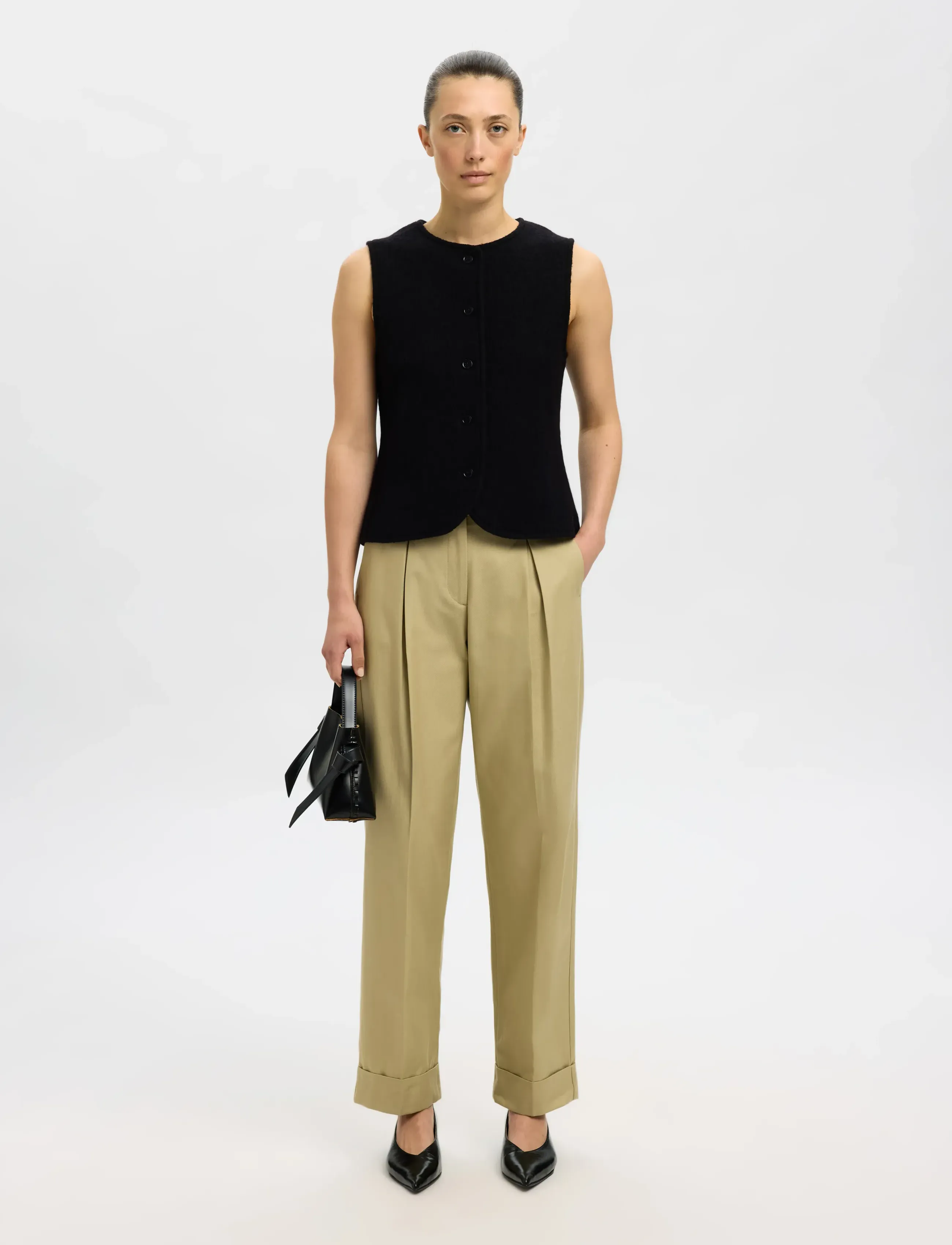 Selected - SLFDARLA KNIT BUTTON VEST - kamizelki z dzianiny - black - 5