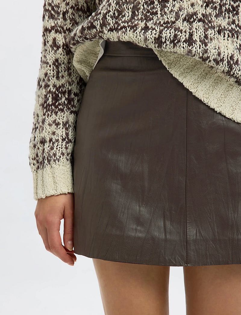 Selected - SLFKAMMA CRINCKLE LEATHER SKIRT HW - nahast seelikud - delicioso - 4