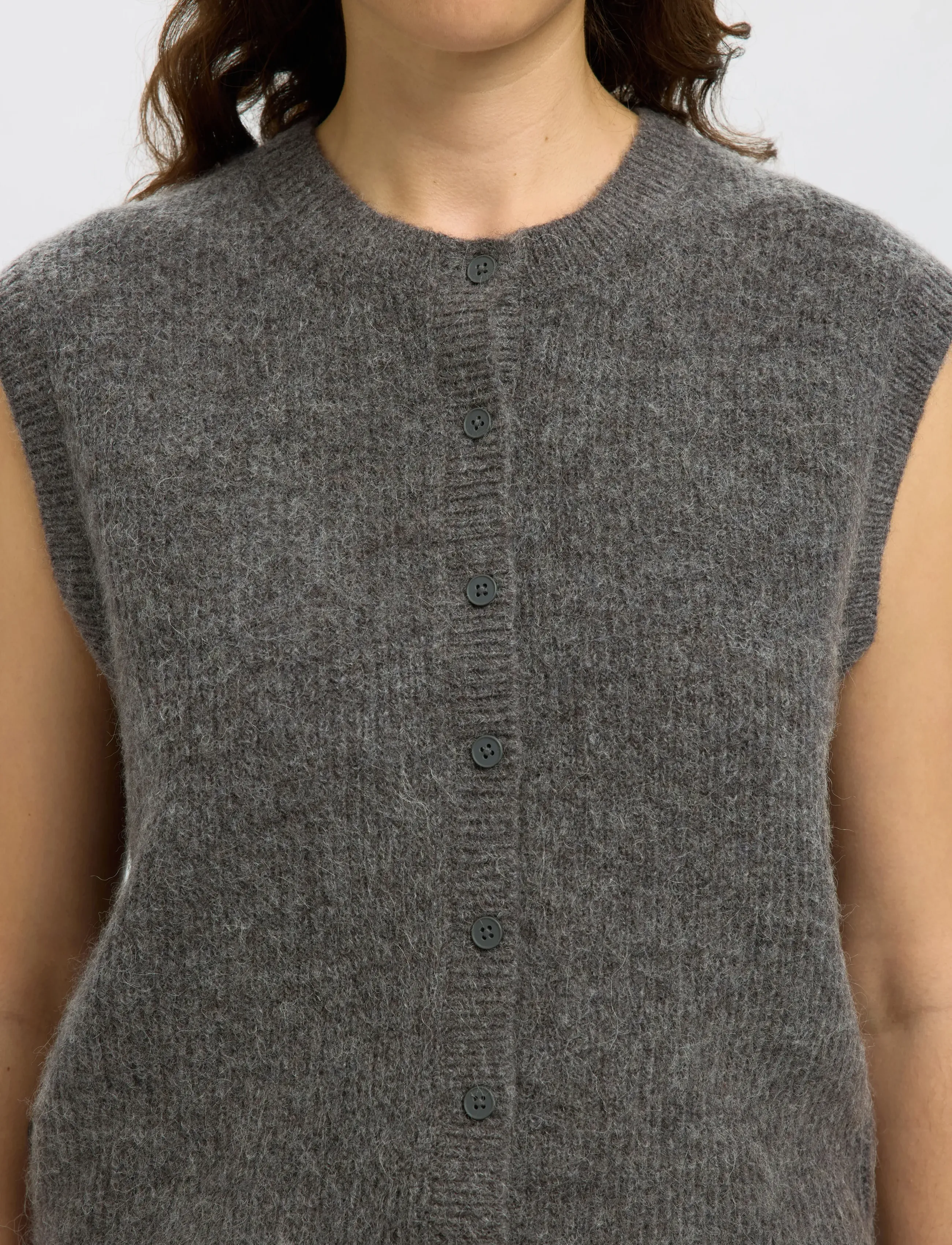 Selected - SLWLULU SL BUTTON O-NECK VEST NOOS - kamizelki z dzianiny - medium grey melange - 5