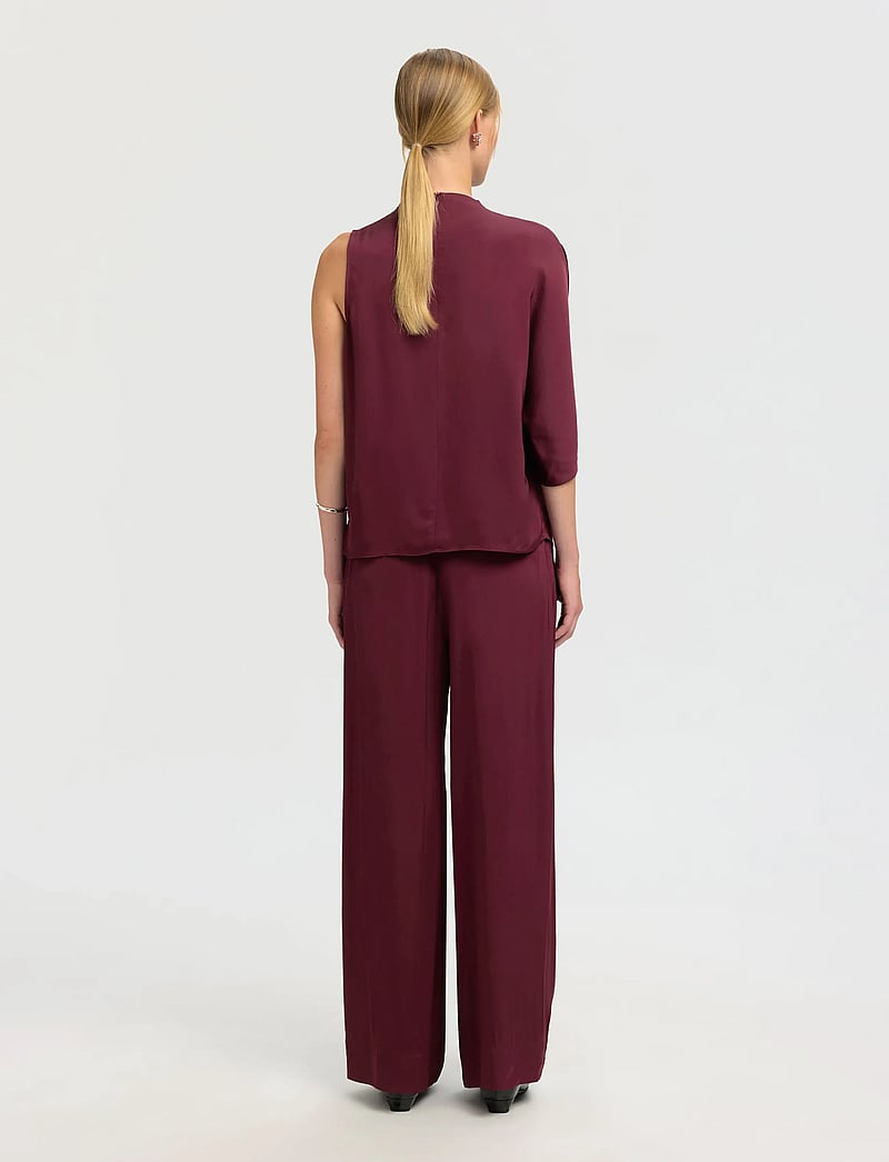 Selected - SLFLAURINA ONE SHOULDER COWL TOP B - kortærmede bluser - fig - 2