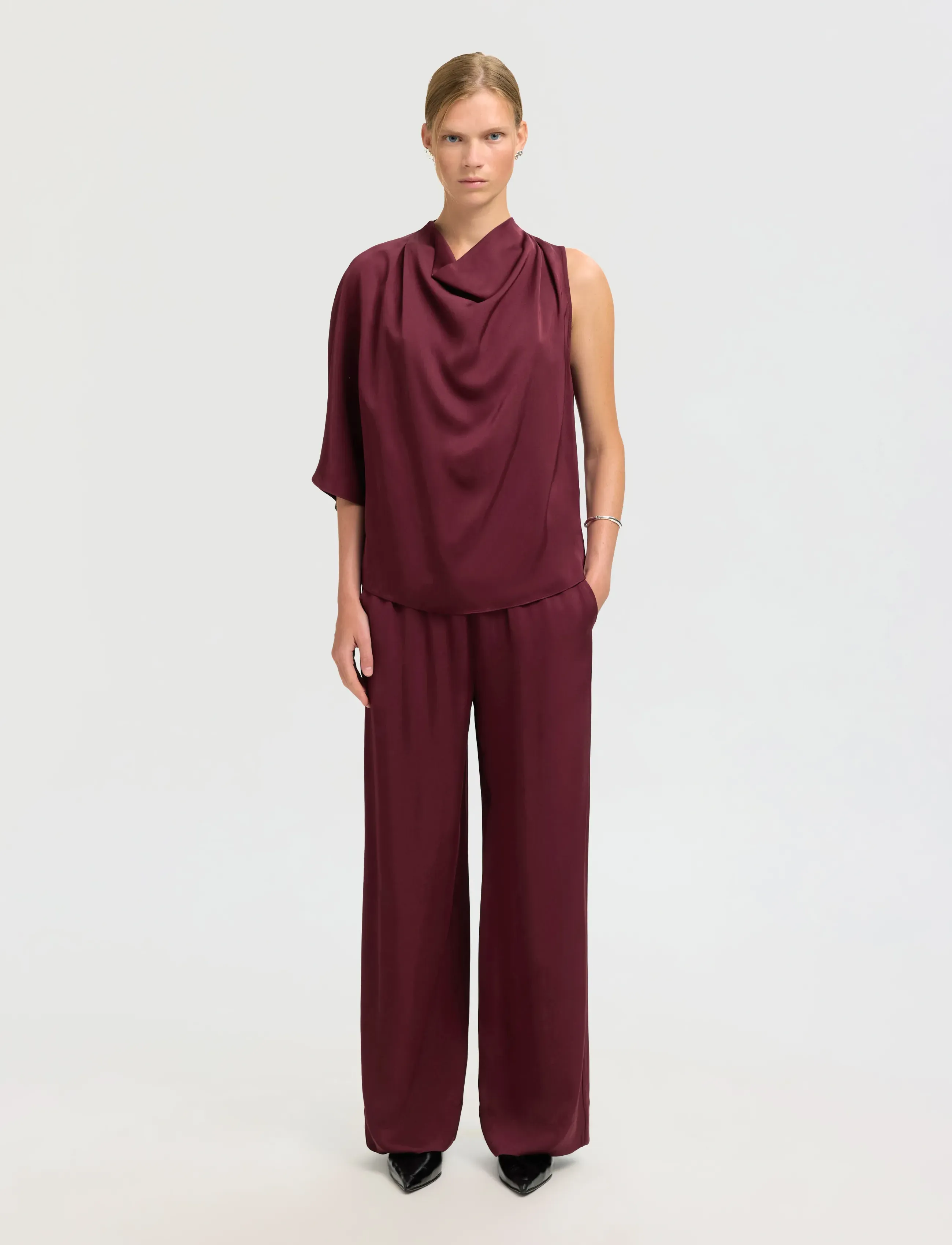 Selected - SLFLAURINA ONE SHOULDER COWL TOP B - palaidinės trumpomis rankovėmis - fig - 4