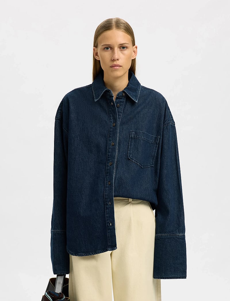 Selected - SLFOVERSIZED MELLA-BORA DENIM SHIRT - jeanshemden - dark blue denim - 0