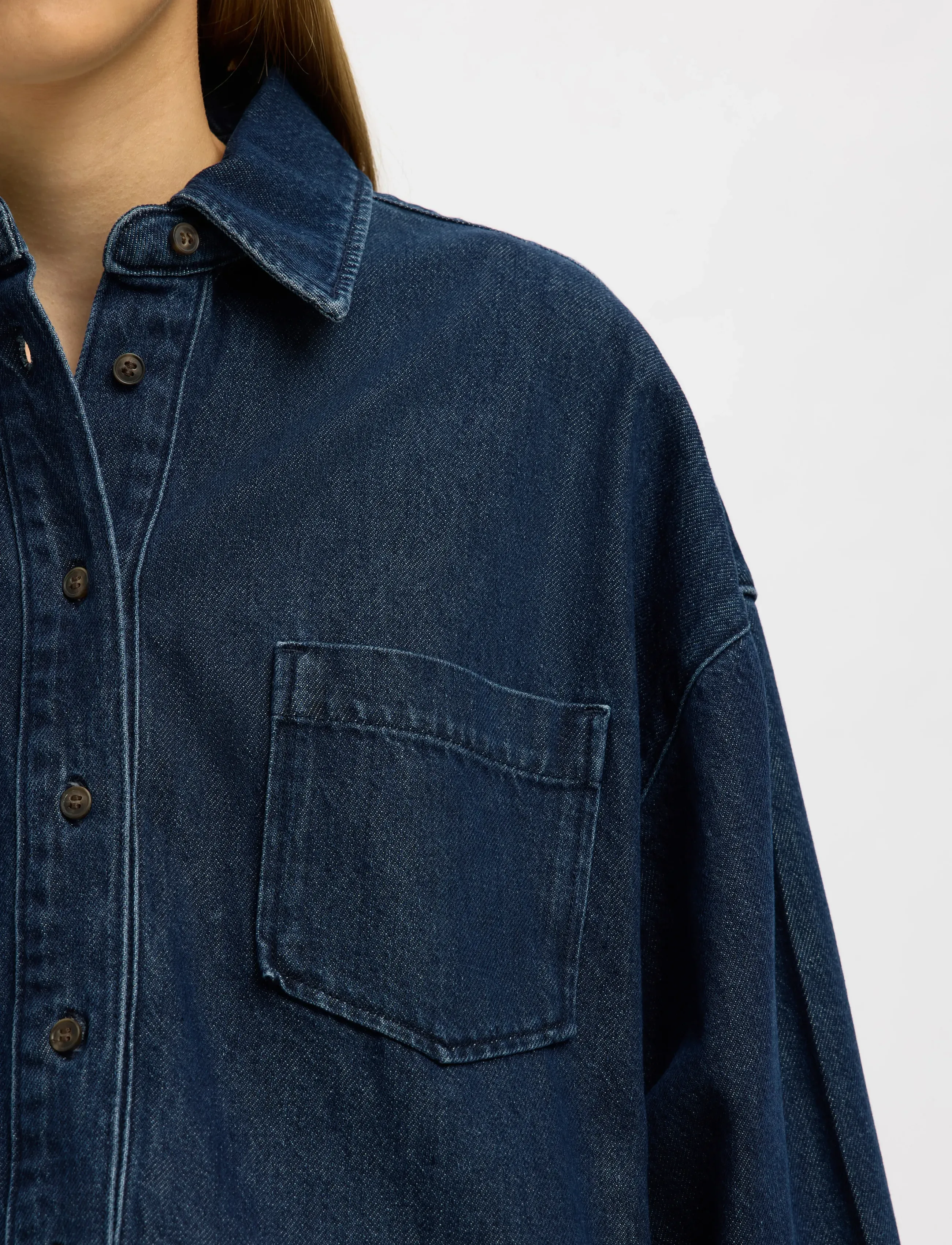 Selected - SLFOVERSIZED MELLA-BORA DENIM SHIRT - denimskjorter - dark blue denim - 4