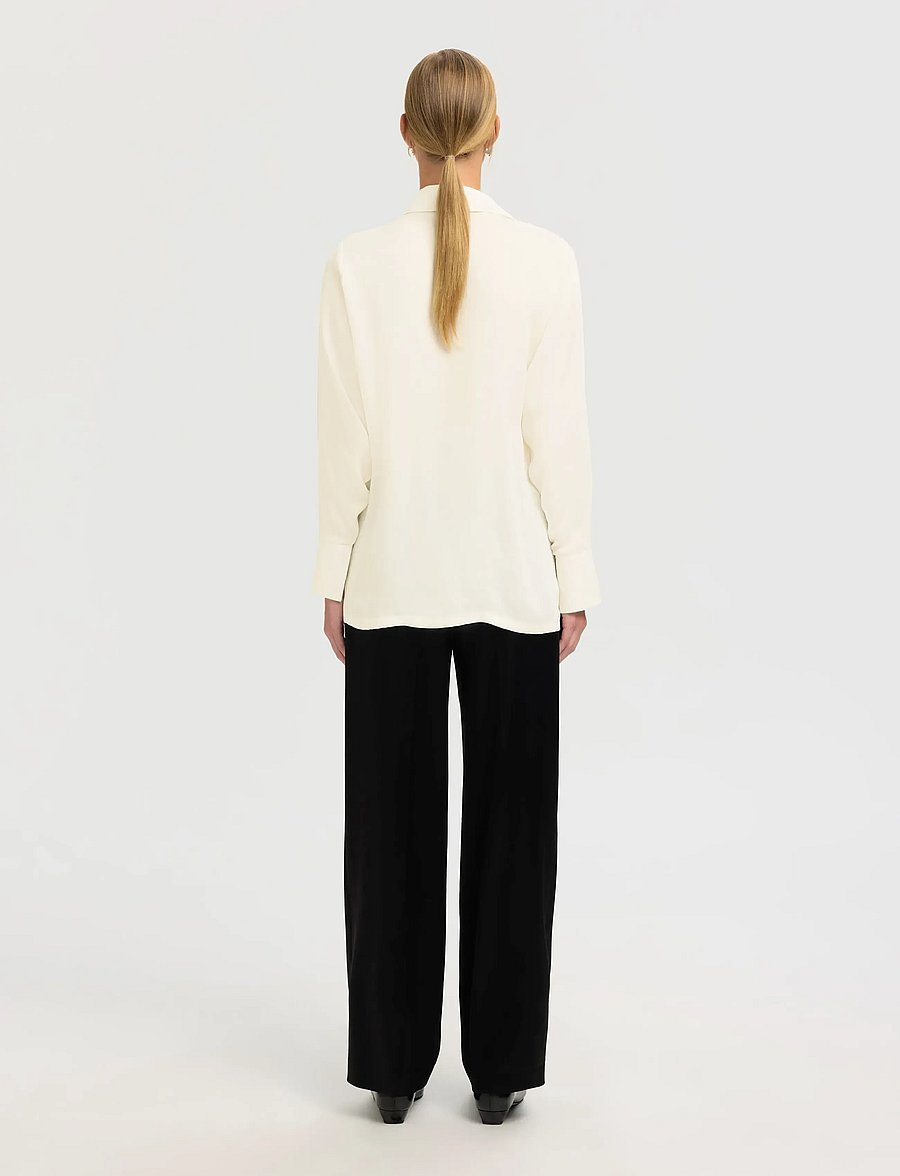 Selected - SLFJOLLY LS WRAP TOP B - langärmlige hemden - gardenia - 2