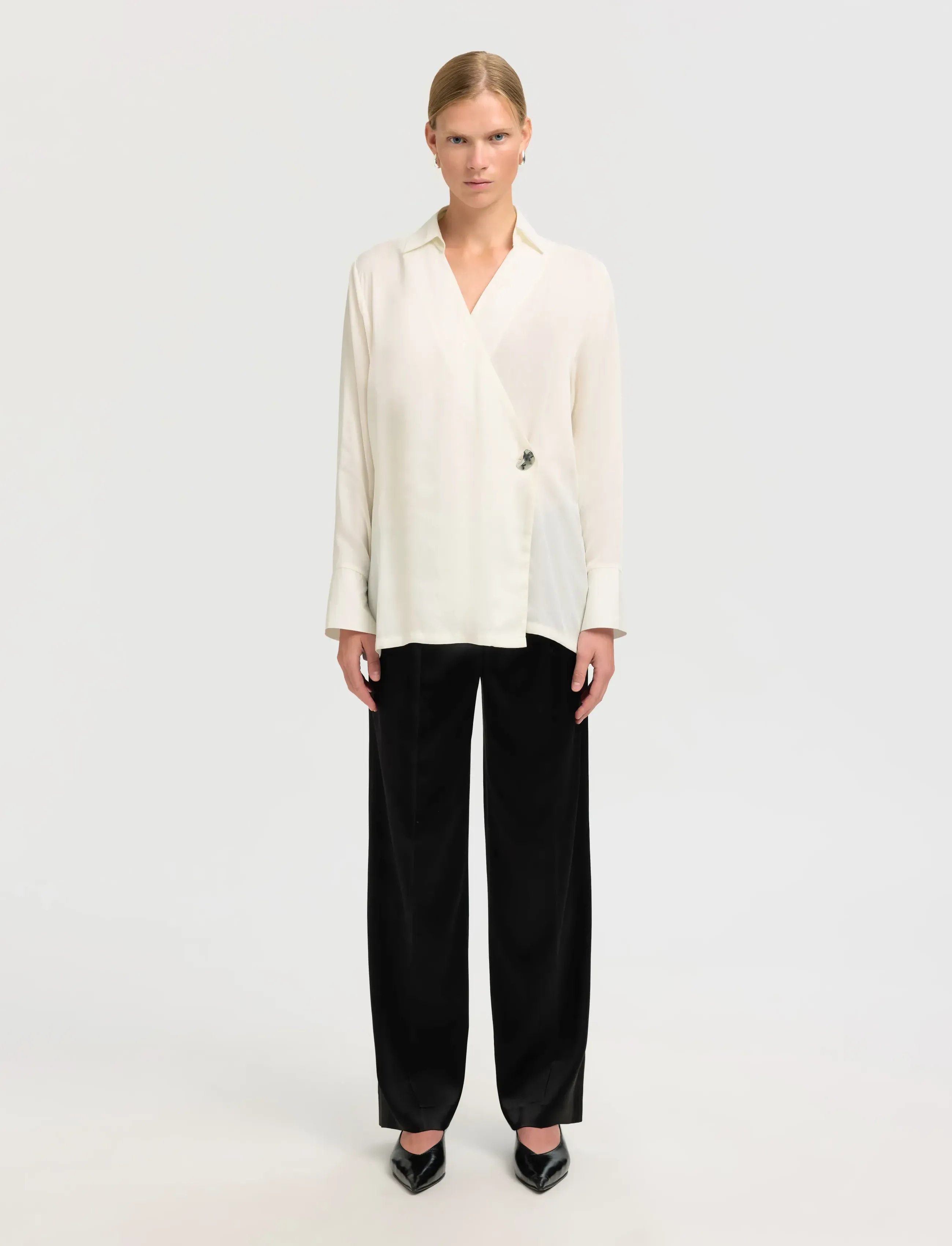 Selected - SLFJOLLY LS WRAP TOP B - langerma skyrtur - gardenia - 4