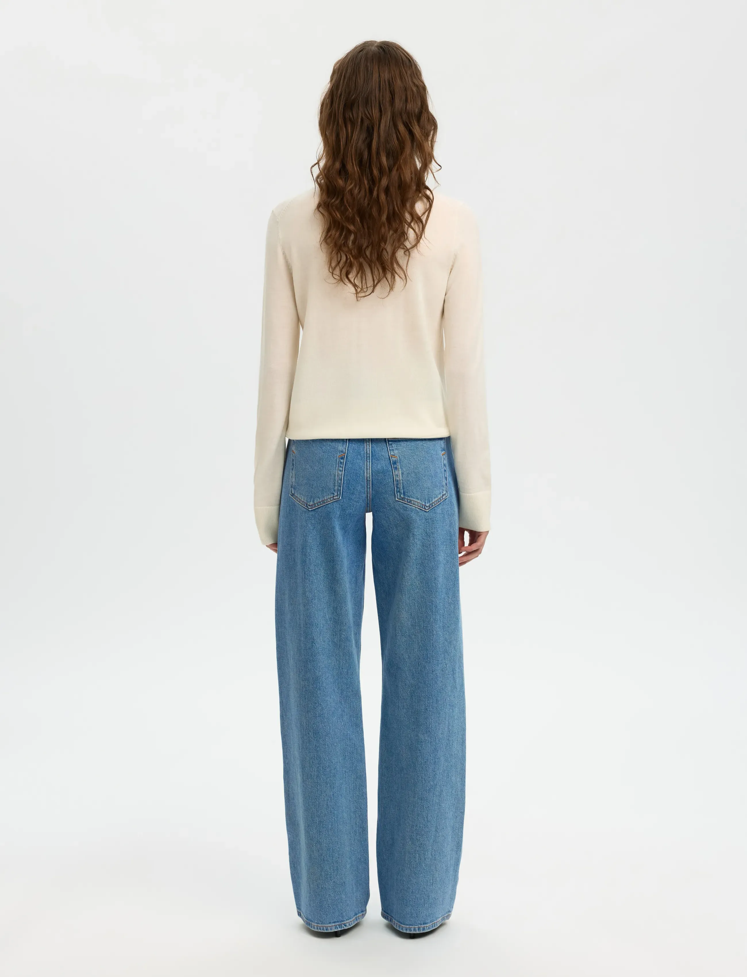 Selected - SLWWIDE BEA-KORI LIGHT BL HW JEANS NOOS - brede jeans - light blue denim - 2
