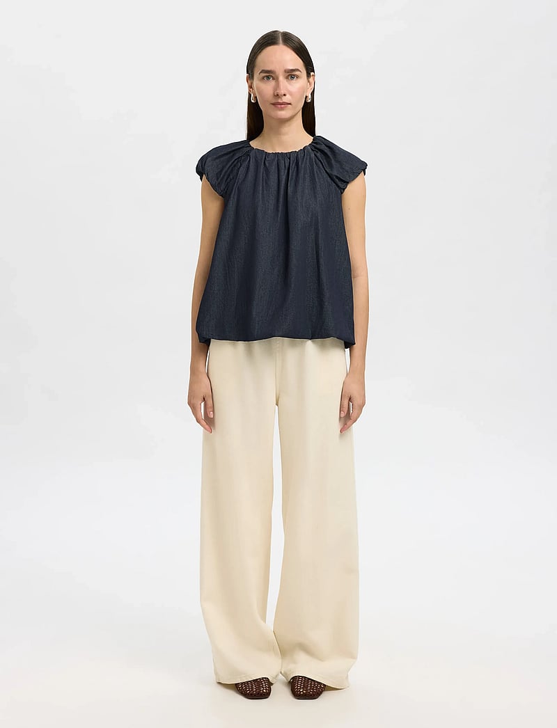 Selected - SLFRILLO CAP SLEEVE DENIM TOP - kurzämlige blusen - dark blue denim - 3