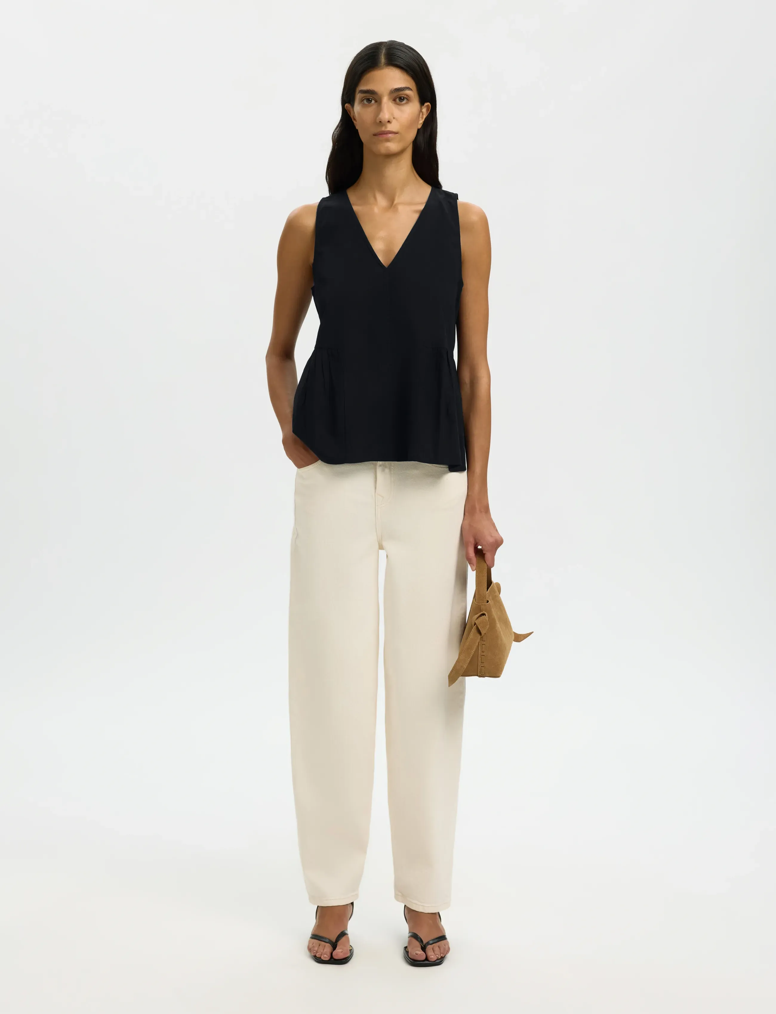 Selected - SLWBLAIR SL V-NECK PEPLUM TOP NOOS - Ärmellose blusen - black - 5