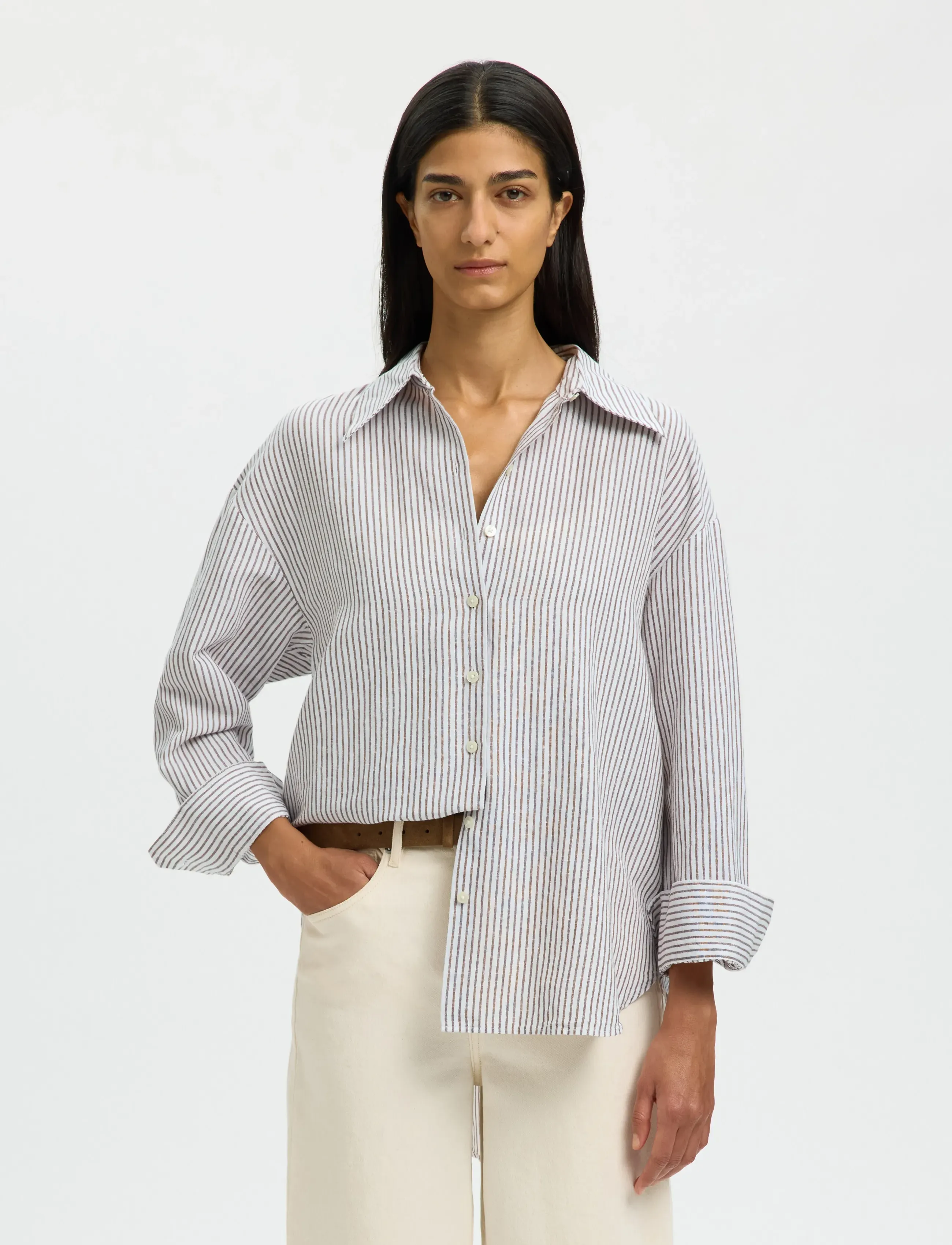 Selected SLFCLEO OVERSIZE LINEN BLEND SHIRT NOOS - Koszule - BRIGHT WHITE / white