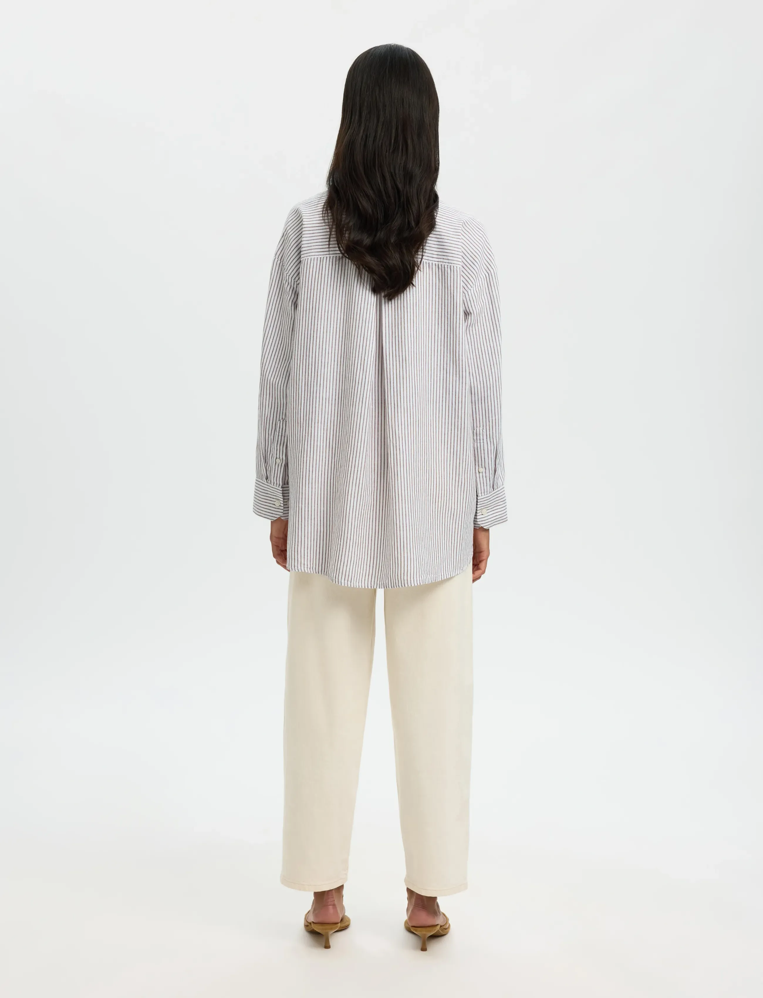 Selected - SLWCLEO OVERSIZE LINEN BLEND SHIRT NOOS - langærmede skjorter - bright white - 2