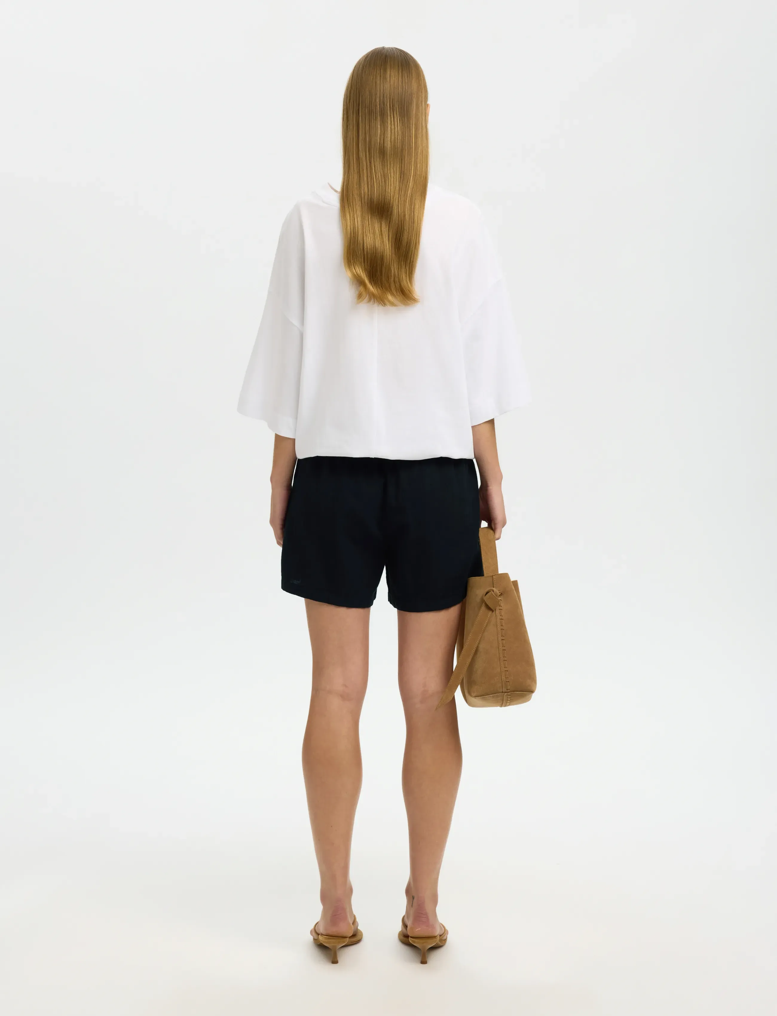 Selected - SLWLUISA-LINNIE LINEN BLEND SHORTS NOOS - leinen-shorts - black - 2