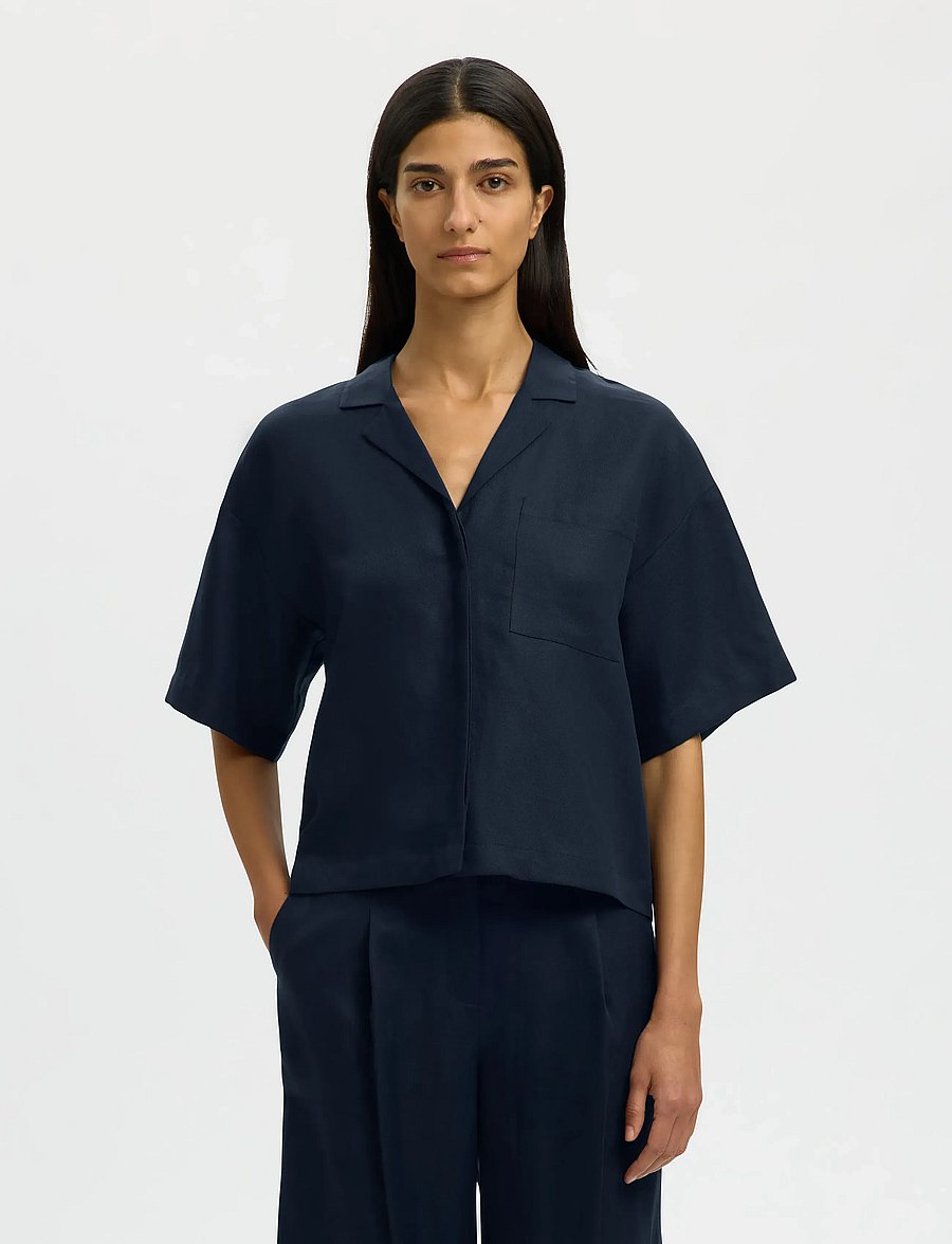 Selected - SLFLYRA 2/4 BOXY LINEN BLEND SHIRT NOOS - kurzärmlige hemden - dark sapphire - 0
