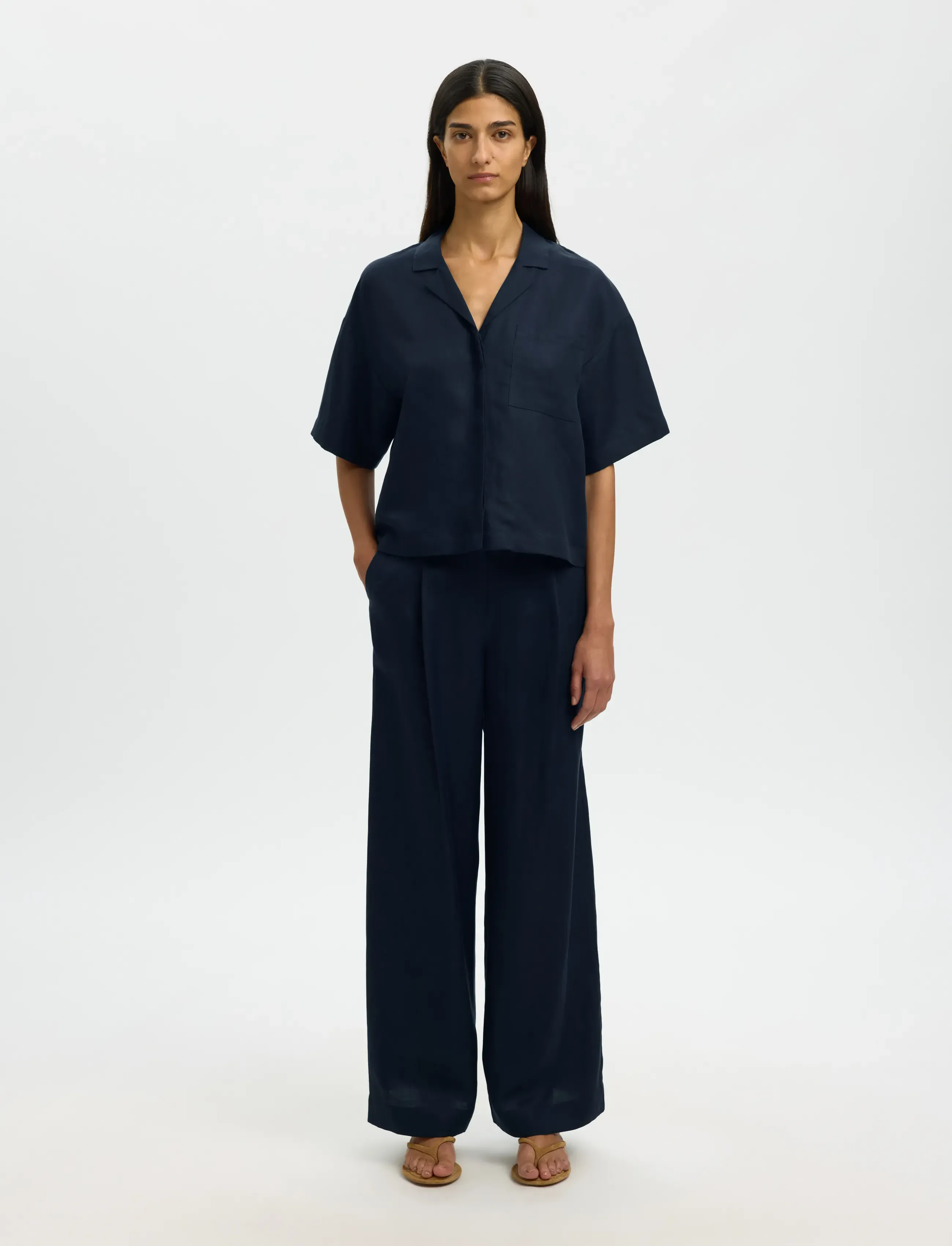 Selected - SLFLYRA 2/4 BOXY LINEN BLEND SHIRT NOOS - short-sleeved shirts - dark sapphire - 3