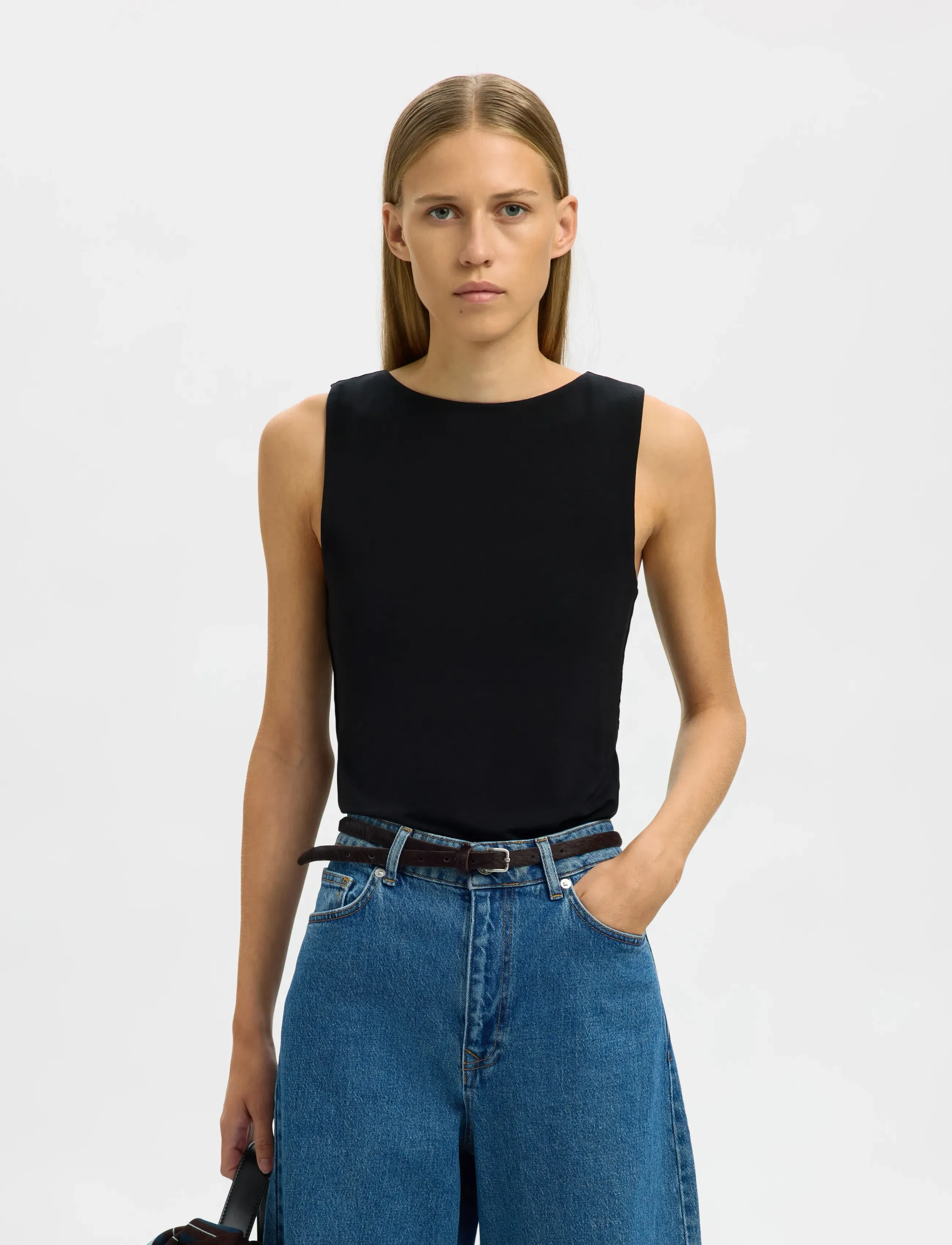 Selected SLFMANJA SL REVERSIBLE TOP NOOS - T-shirts & Toppar - BLACK / black