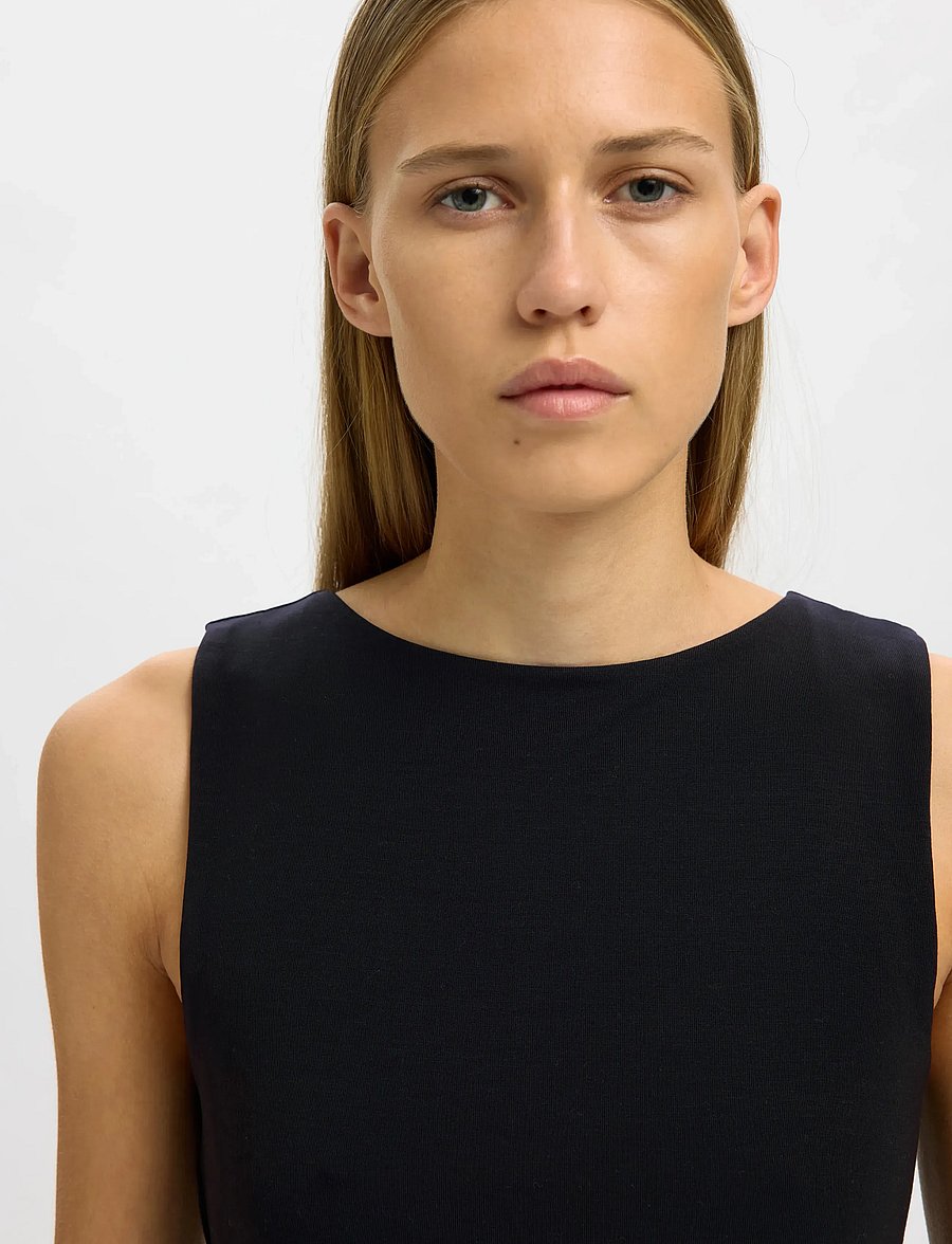 Selected - SLWMANJA SL REVERSIBLE TOP NOOS - Ärmellose tops - black - 3
