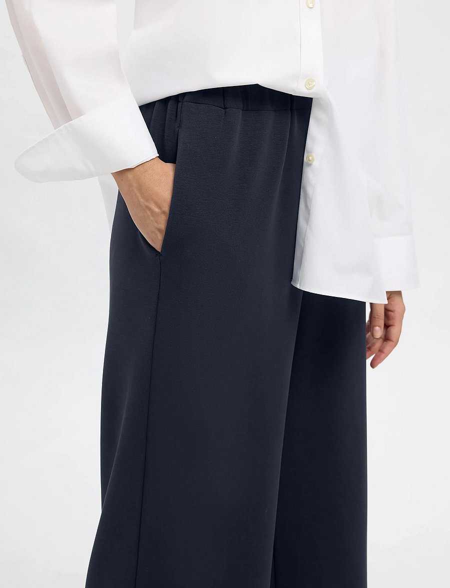 Selected - SLFTENNY RELAXED PANTS - hosen mit weitem bein - dark sapphire - 4
