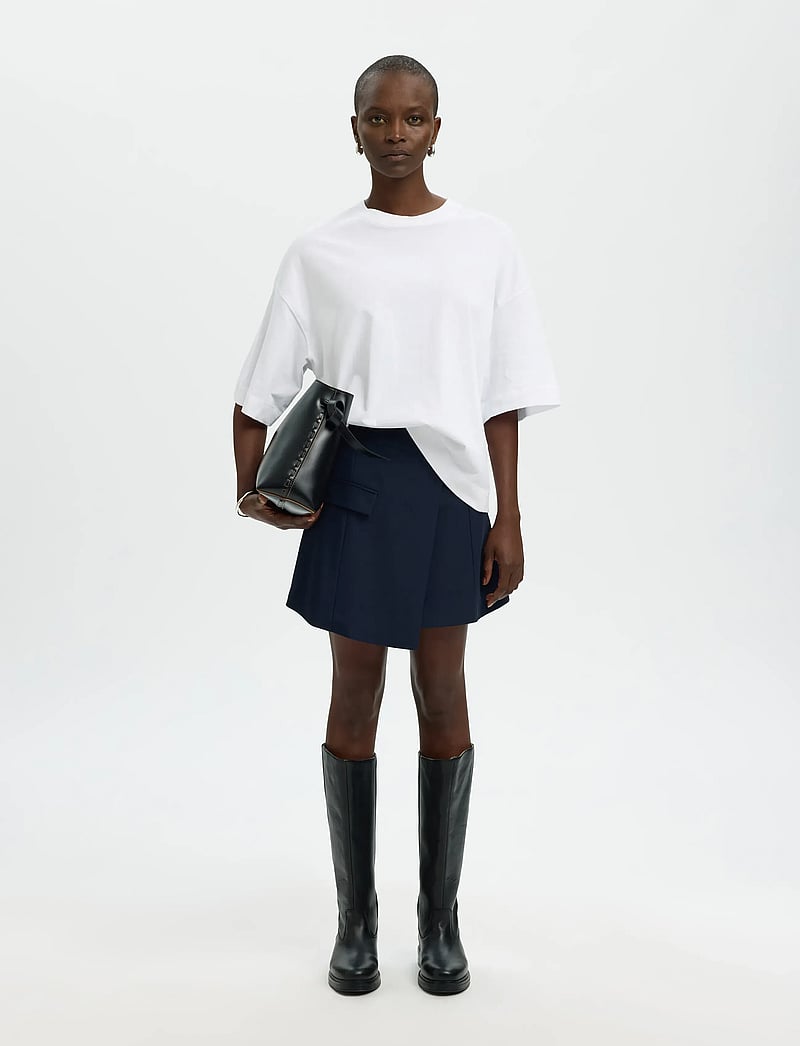 Selected - SLFTORA HW SHORT ASYMETRIC SKIRT B - wickelröcke - dark sapphire - 5