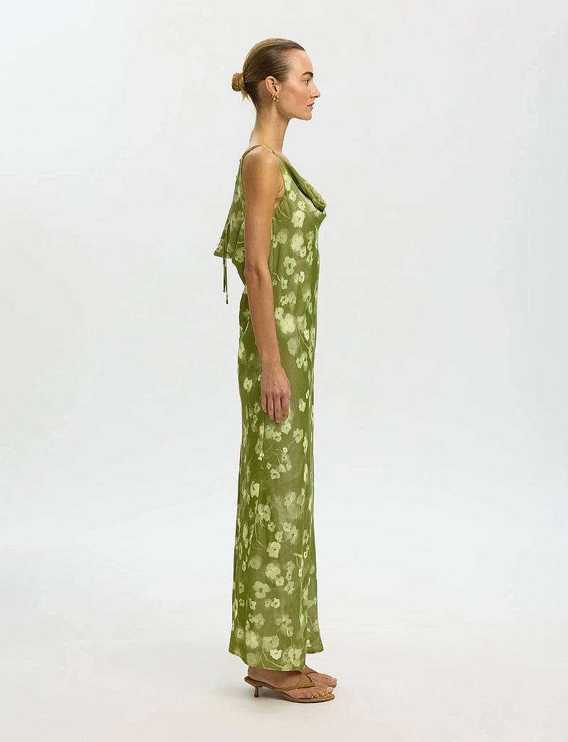 Selected Slfgiona Slim Ankle Strap Dress B (SEL16100646) - Maxi dresses - Boozt.com Selected Slfgiona Slim Ankle Strap Dress B (SEL16100646) - Maxi dresses - Boozt.com