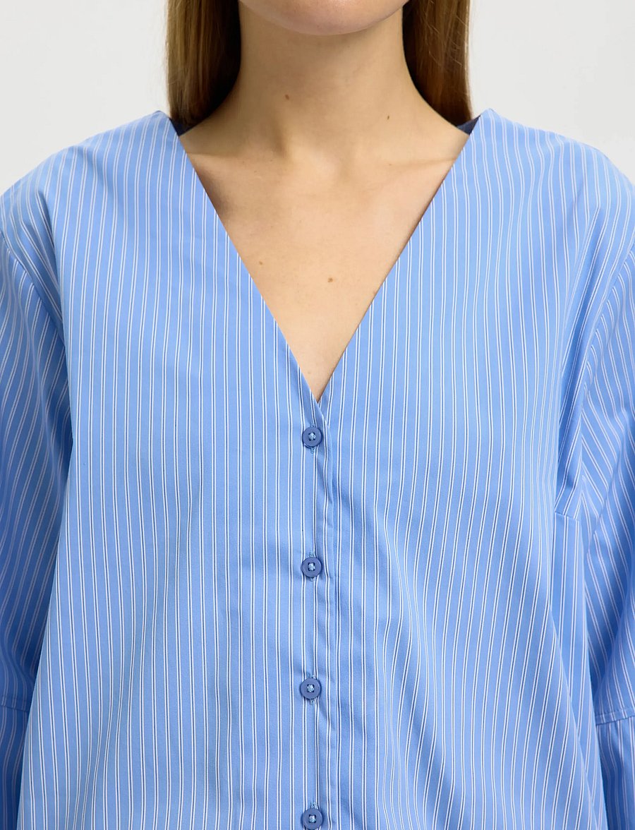 Selected - SLFBEA 3/4 V NECK SHIRT B - langærmede skjorter - dusty blue - 4