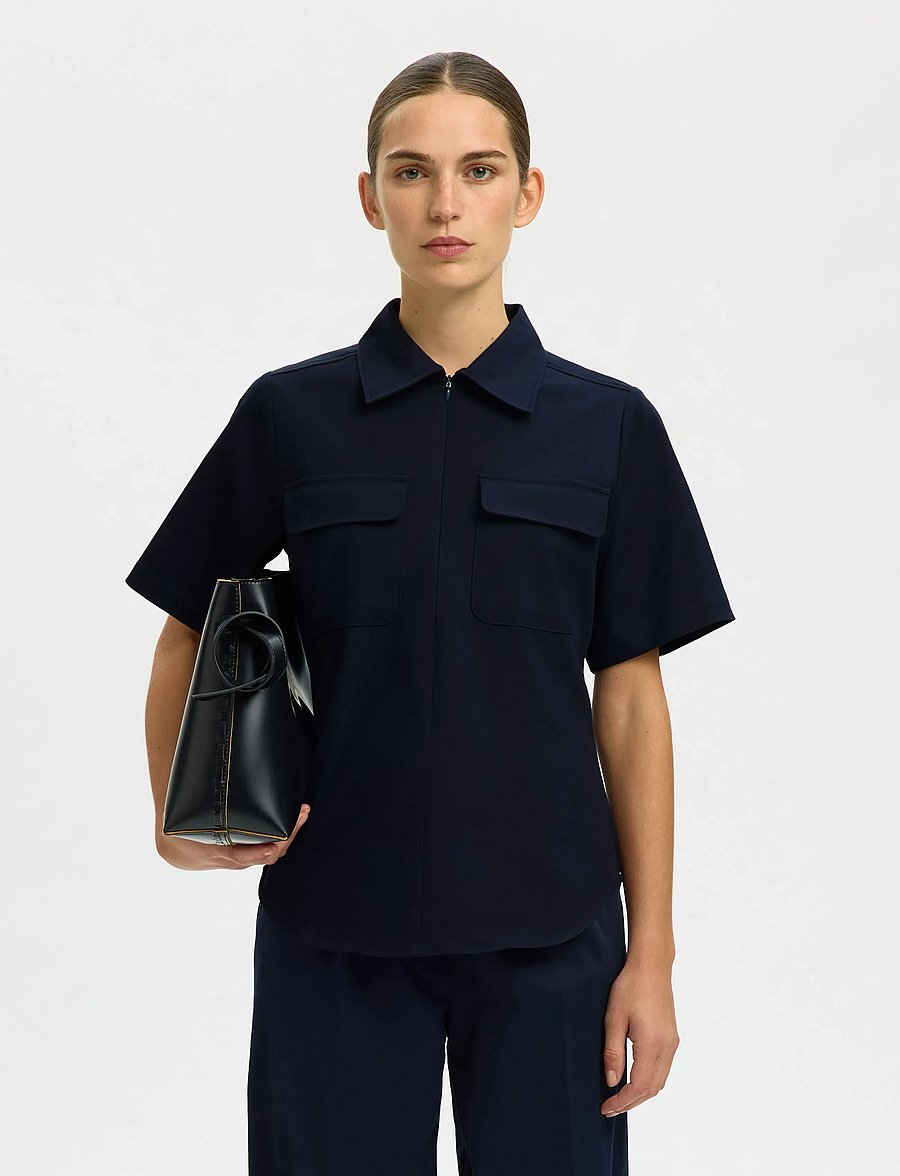 Selected - SLFTORA SLIM SS ZIP SHIRT B - kortærmede skjorter - dark sapphire - 0