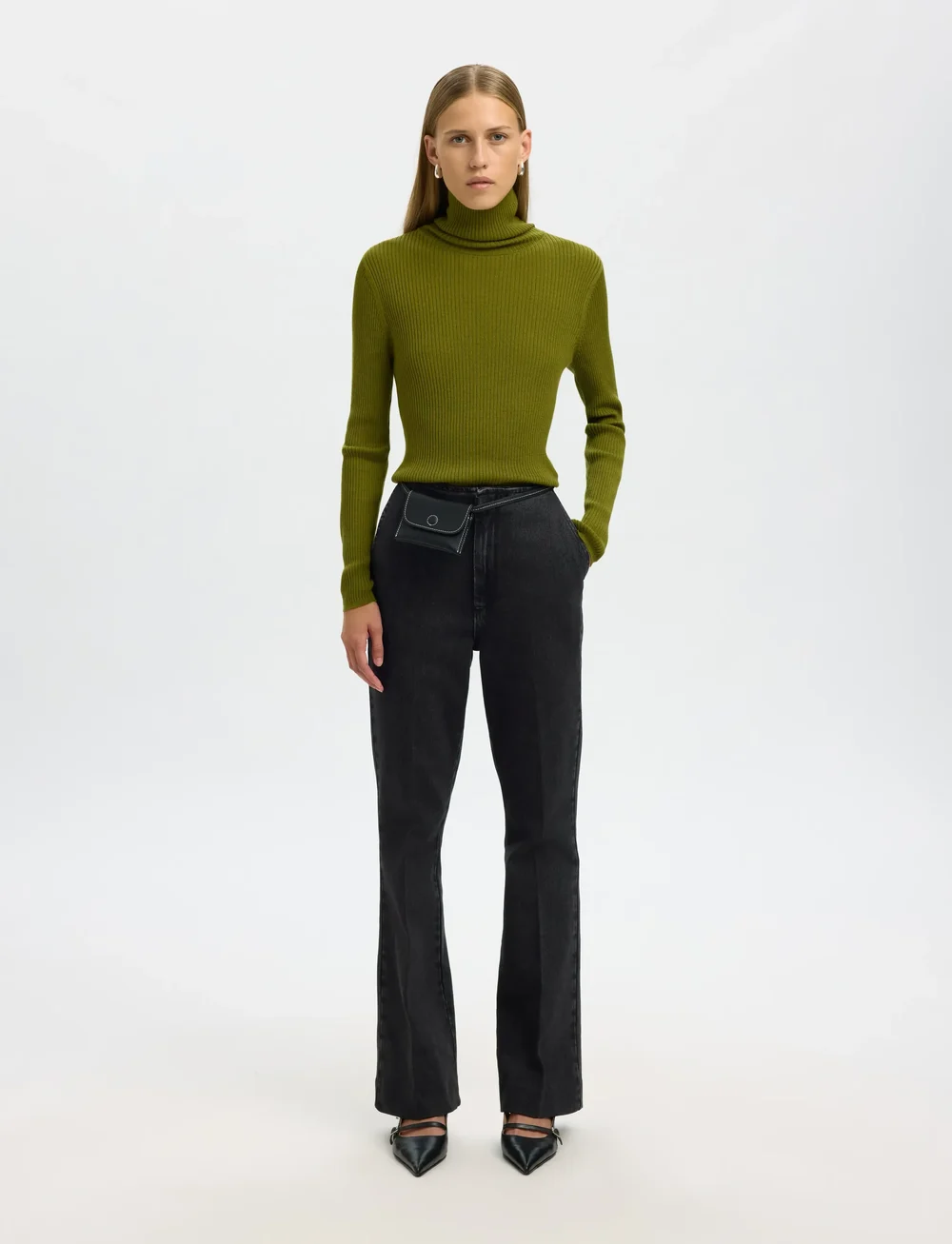 Selected - SLFJULIE-KORI HW FLARED JEANS EX - schlaghosen - black denim - 5