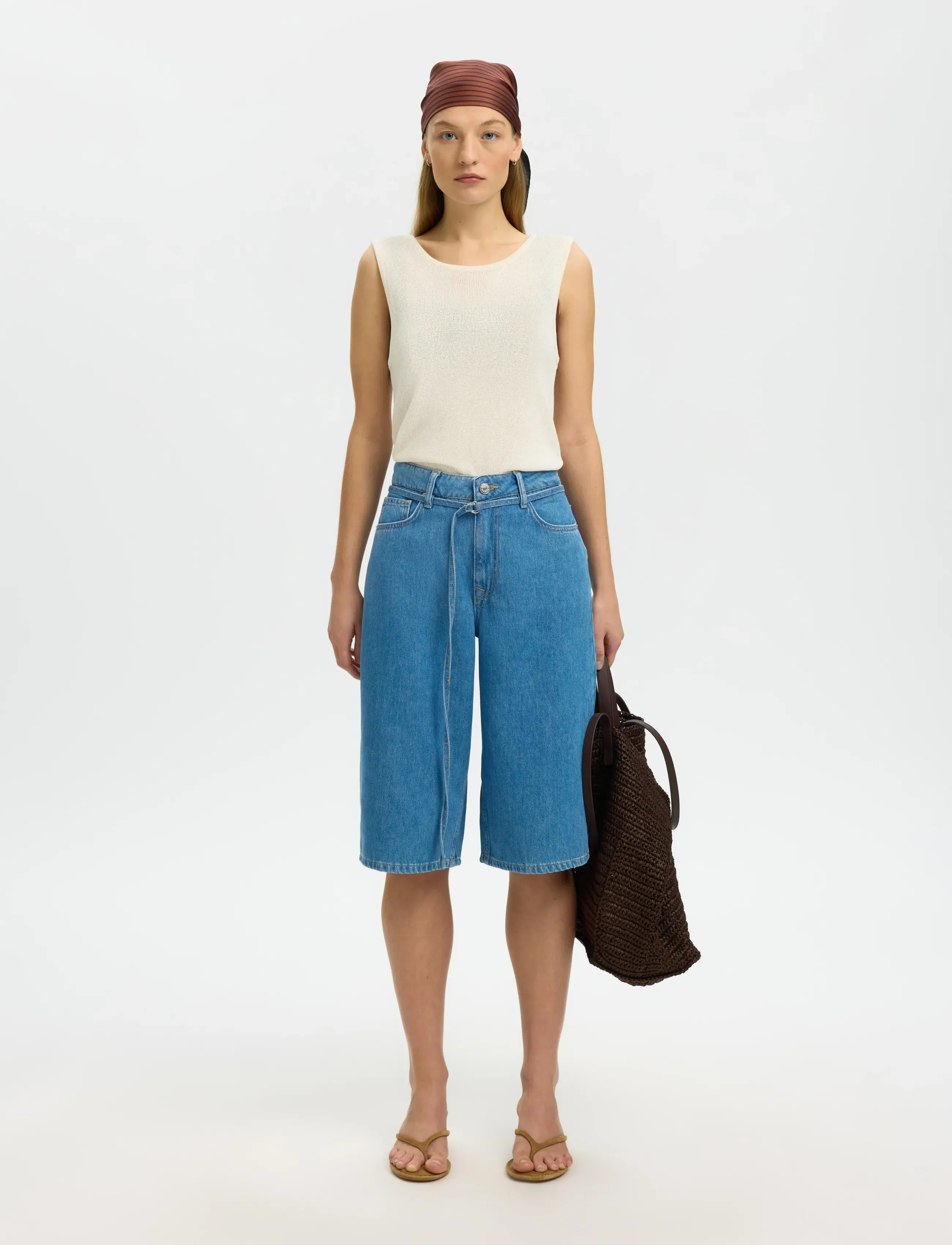 Selected - SLFTENNA MW BERMUDA DENIM SHORTS - gallastuttbuxur - medium blue denim - 3