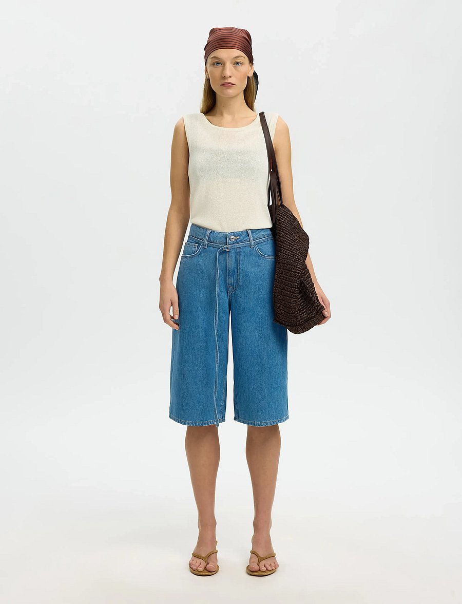 Selected - SLFTENNA MW BERMUDA DENIM SHORTS - gallastuttbuxur - medium blue denim - 4