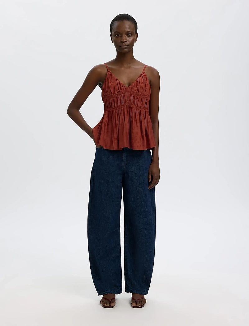 Selected - SLFJACKIE STRAP TOP B - Ærmeløse bluser - cherry mahogany - 5
