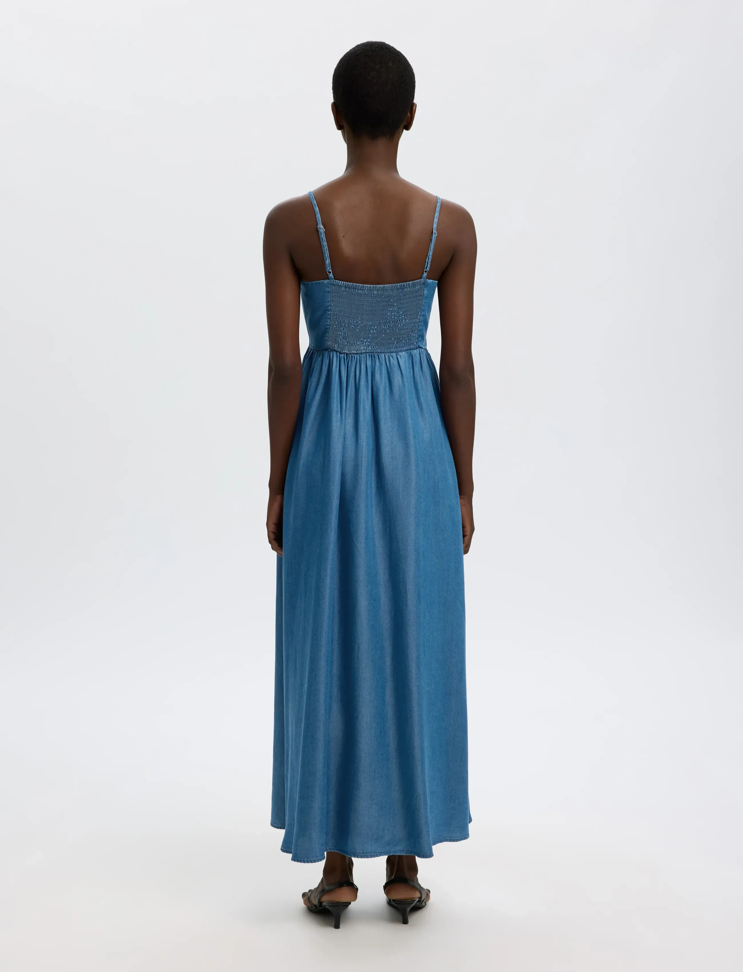 Selected - SLFJANNA REGULAR SL ANKLE DRESS B - robes longues - medium blue denim - 2
