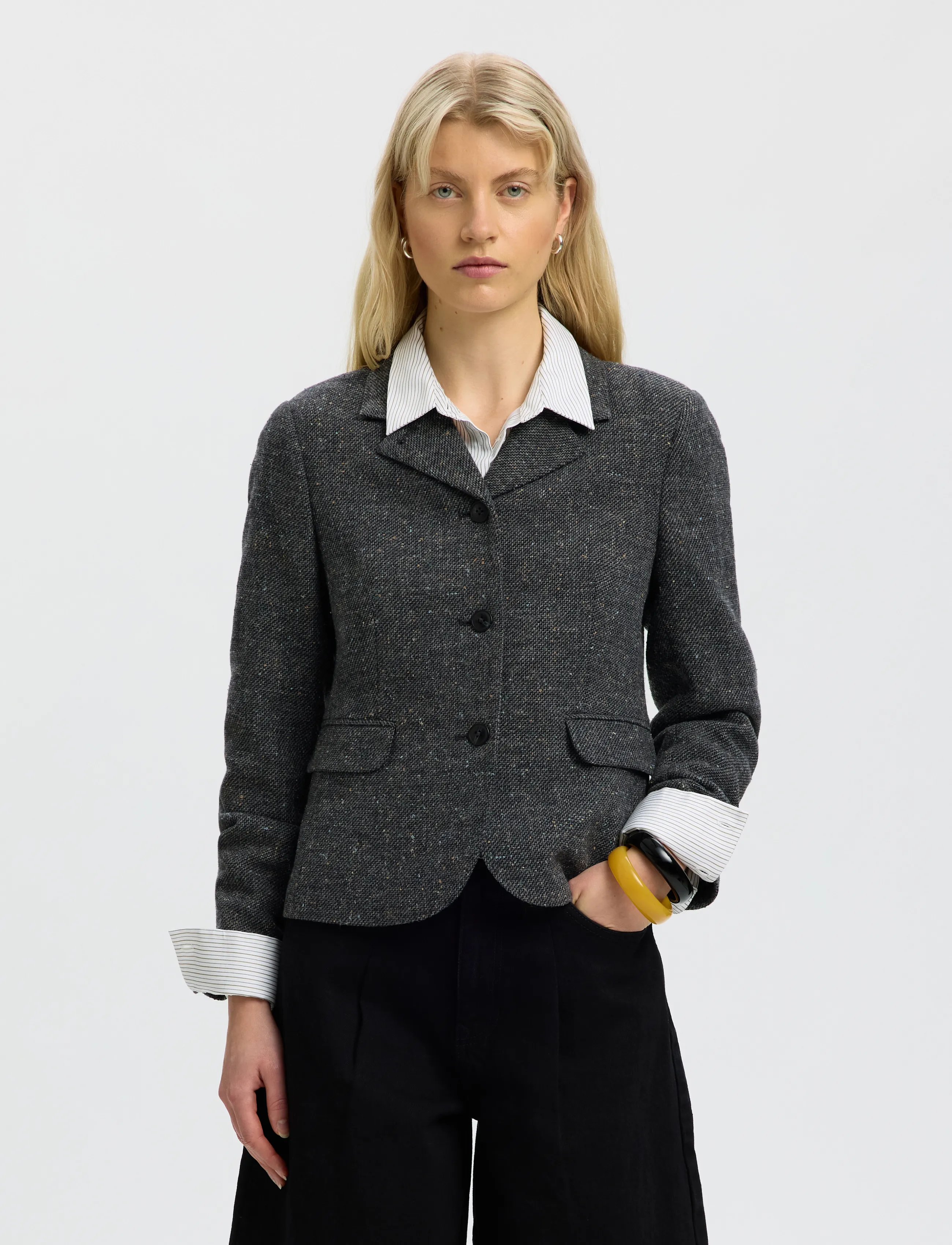 Selected - SLWFITTED CLEA SHORT BLAZER - enkelknäppta kavajer - black - 0