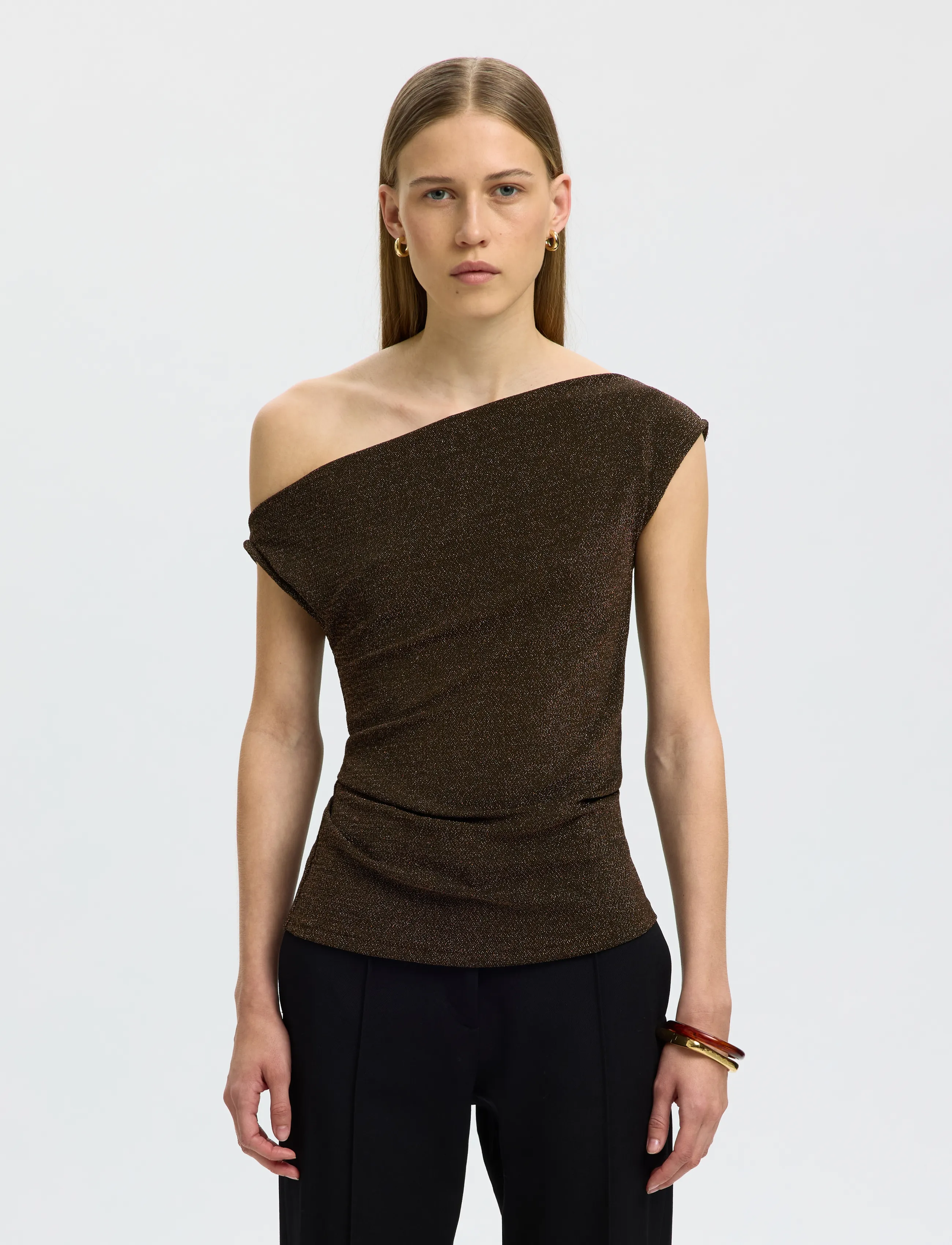 Slwnori Fitted Asymmetric Top