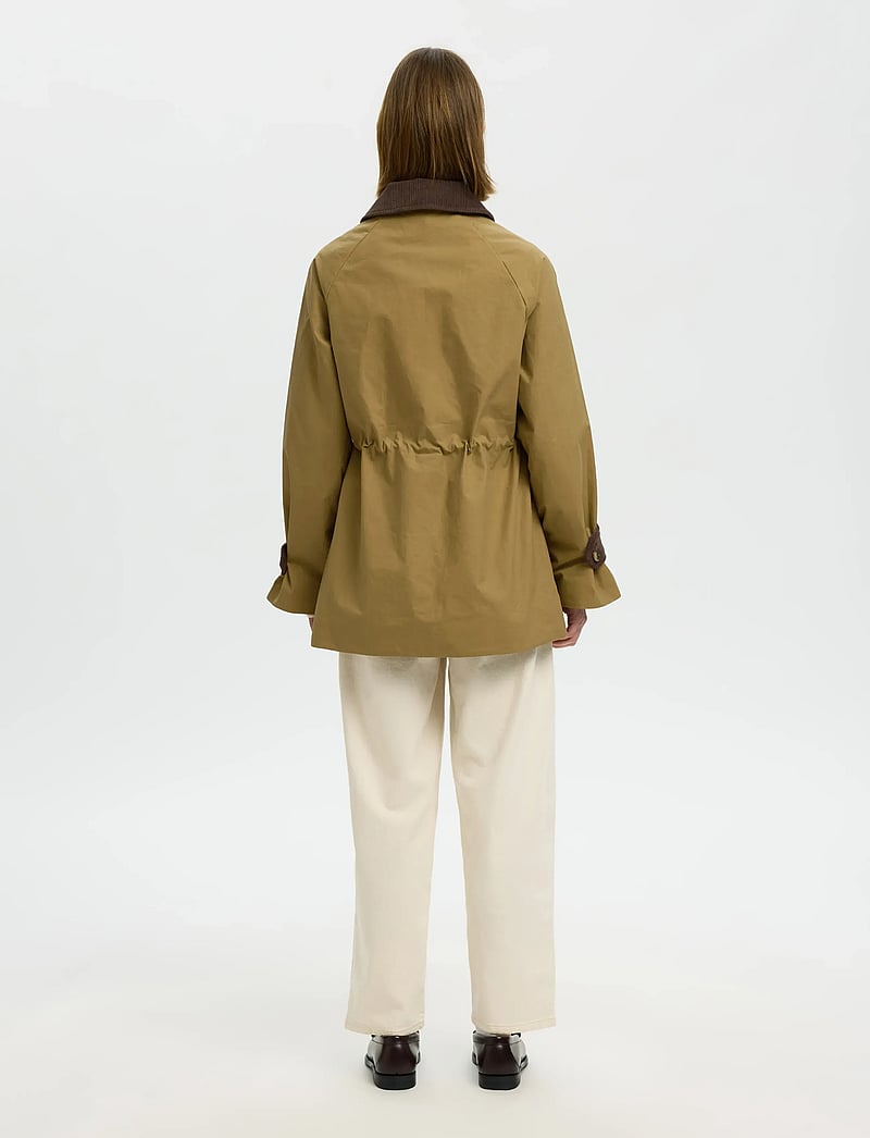 Selected - SLFWILMA WAXED CLAIR JACKET NOOS - utility-jacken - tigers eye - 2