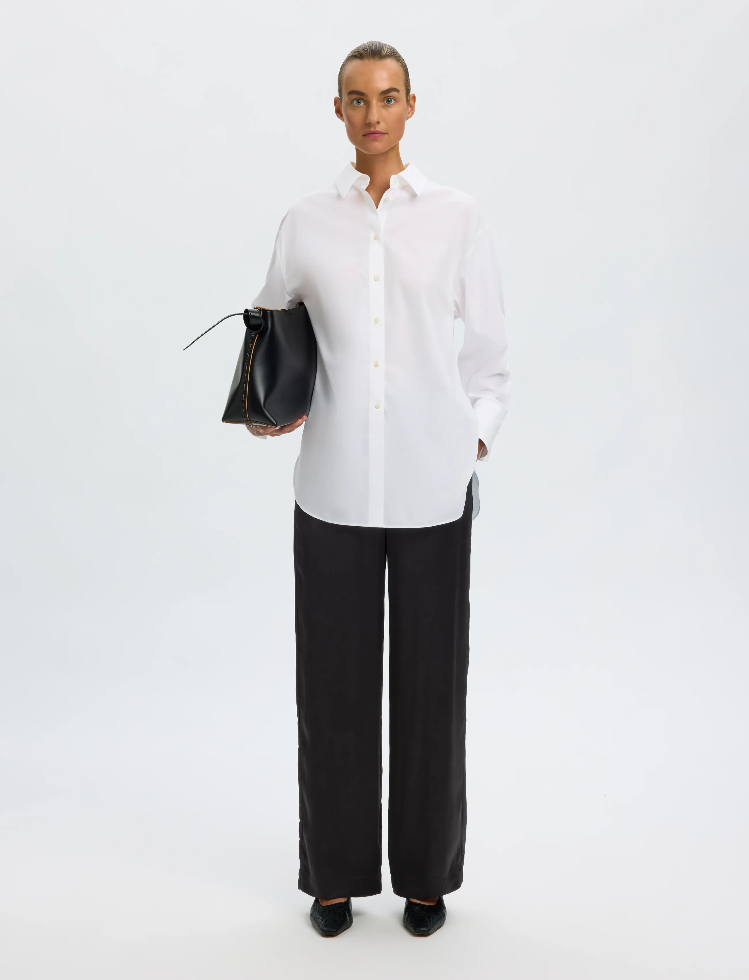 Selected - SLWVIDA MW WIDE PANT - hosen mit weitem bein - black - 5