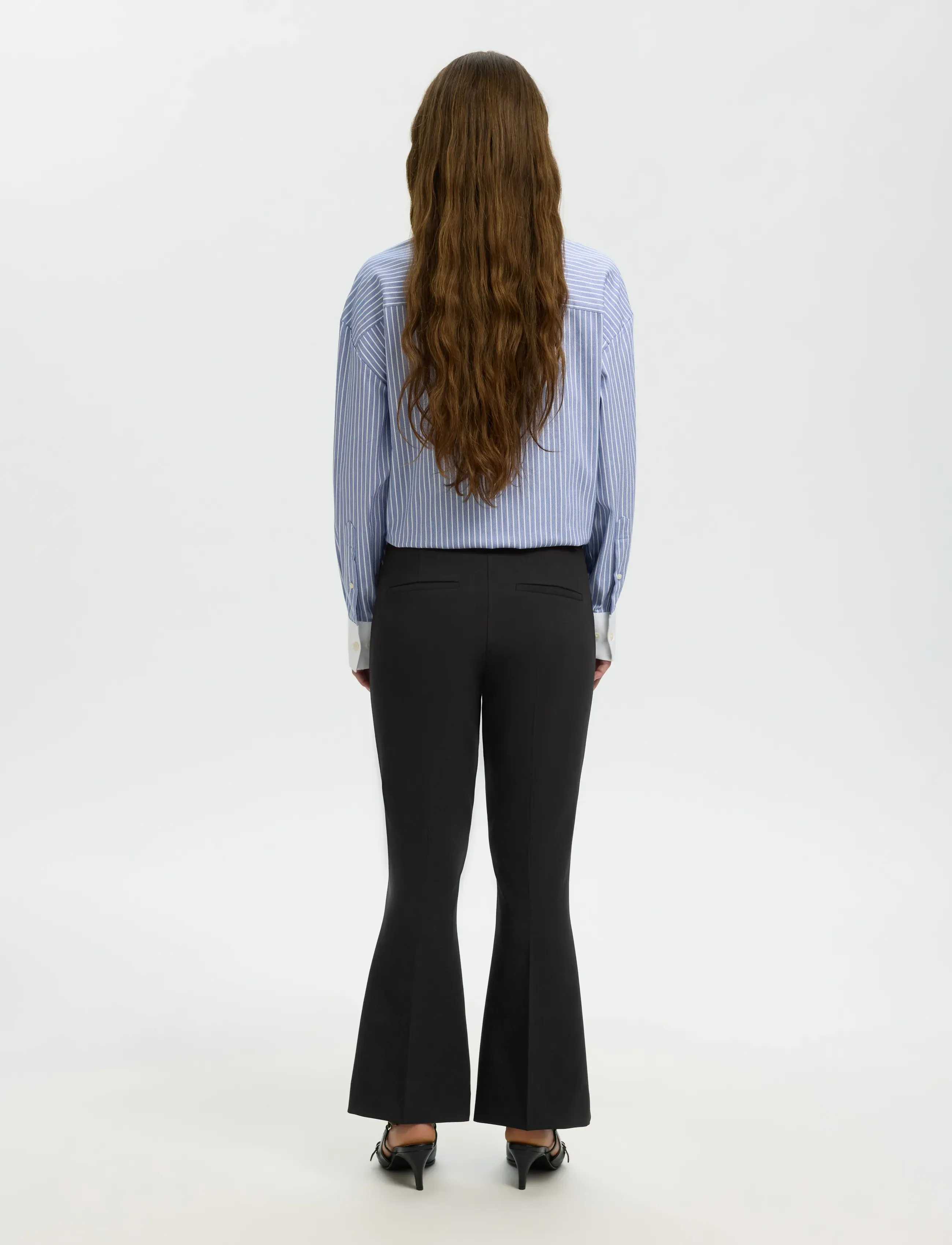 SELECTED Slfslim Rita Kick Flared Cropped Mw Pant leggings dam – bild 2