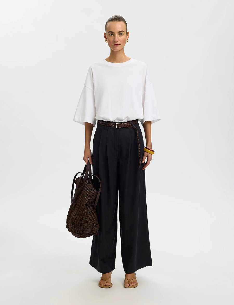 Selected - SLWNATUK-JANNA HW PLEATED PANT - hosen mit weitem bein - black - 5