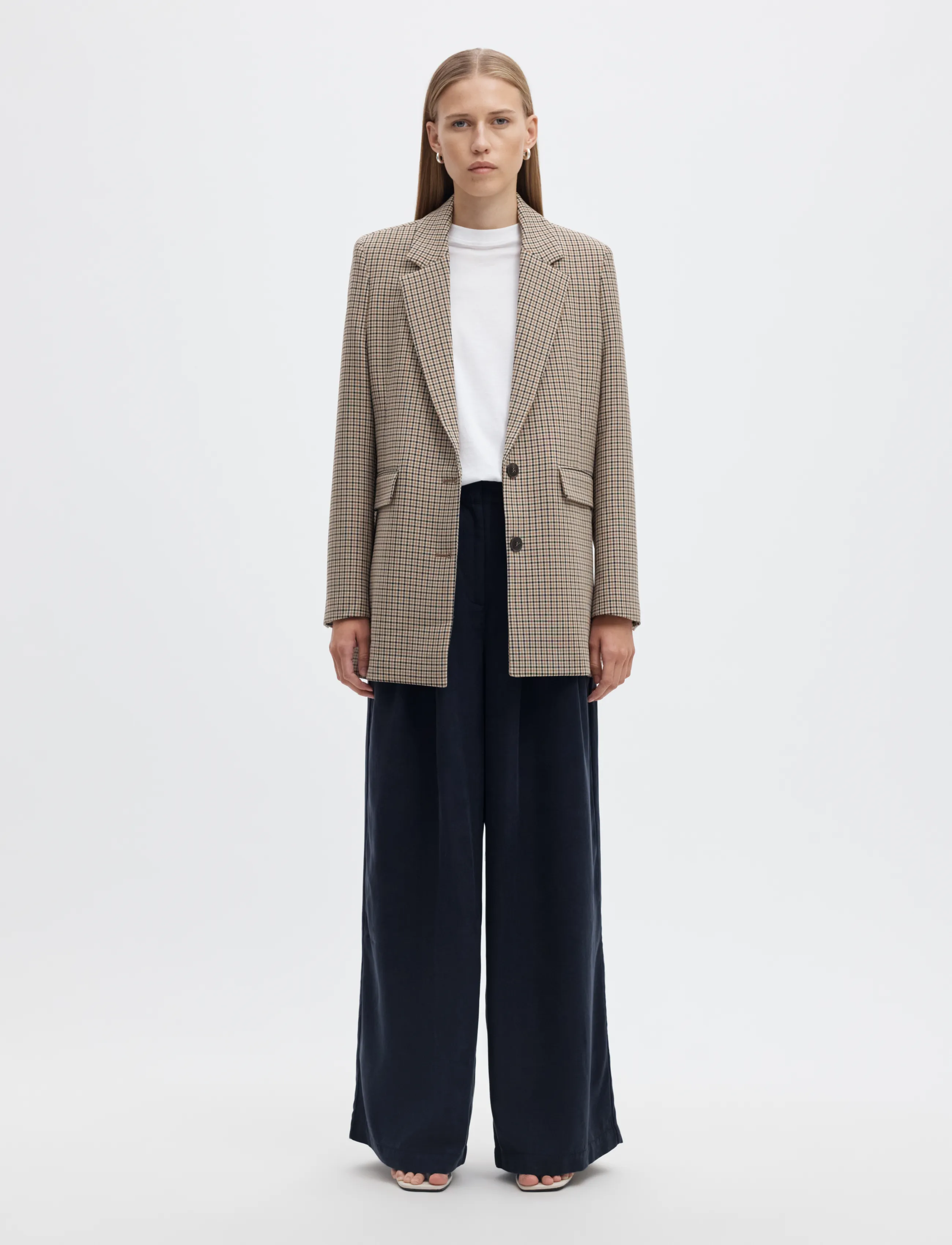 Selected - SLWNATUK-JANNA HW PLEATED PANT - vida byxor - dark sapphire - 3