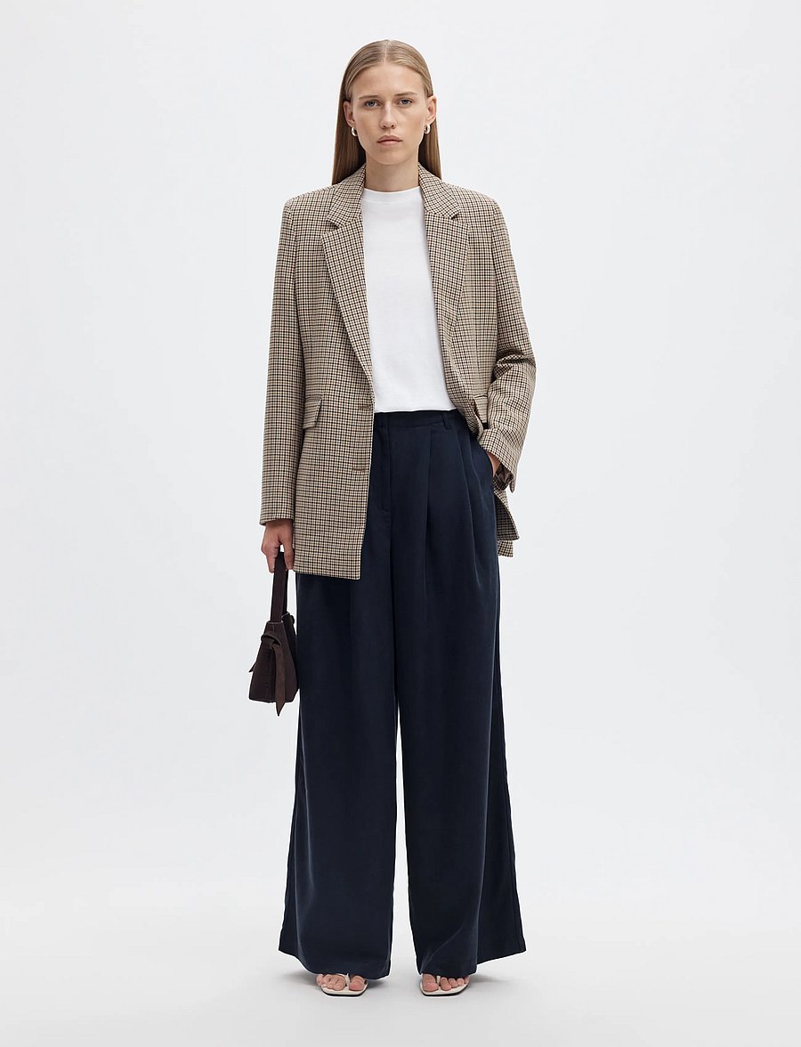 Selected - SLWNATUK-JANNA HW PLEATED PANT - vida byxor - dark sapphire - 5