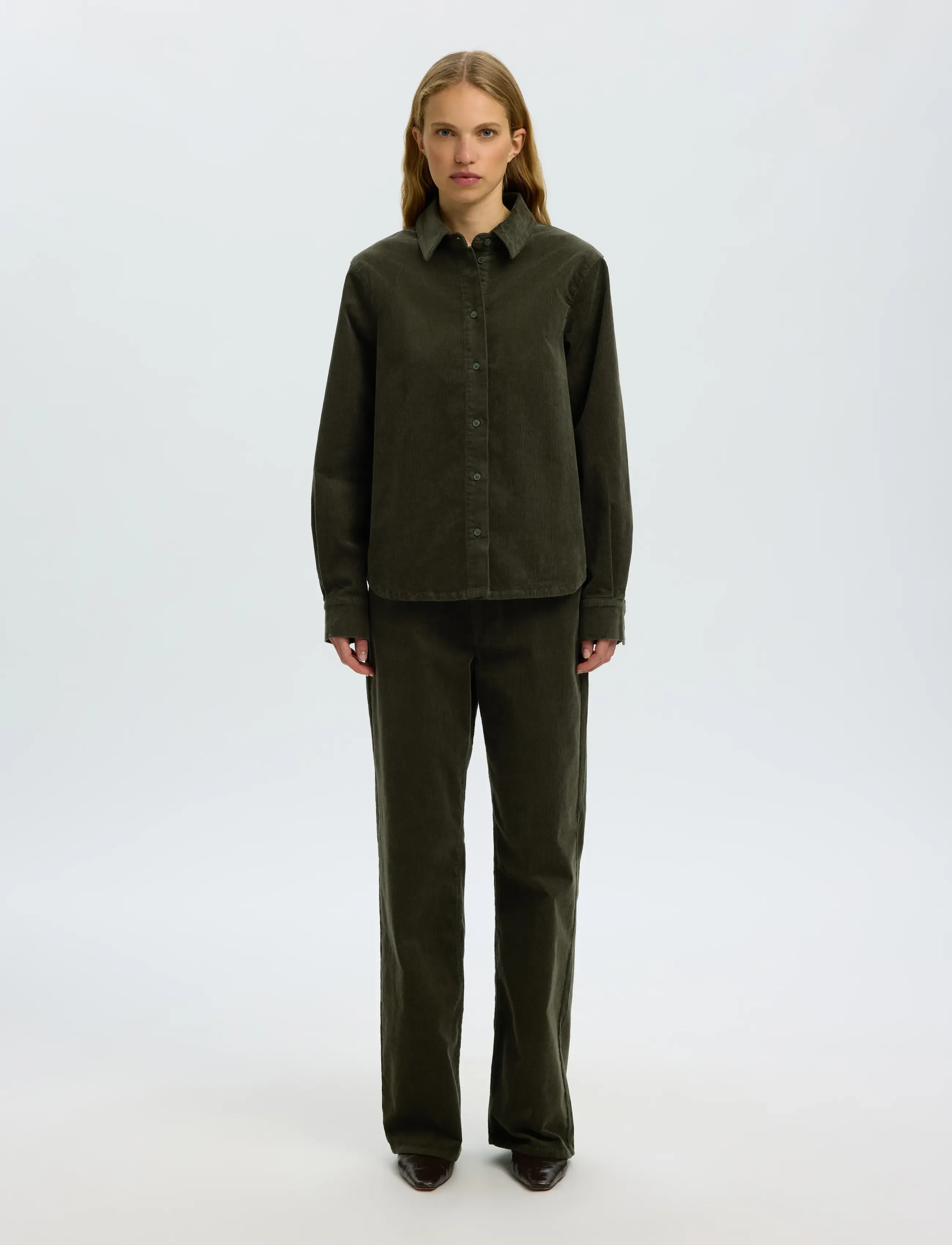 Selected - SLWRUNA LS REGULAR CORD SHIRT NOOS - langärmlige hemden - deep depths - 3