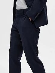 Selected Homme - SLHSLIM-MYLOLOGAN NAVY TROUSER B NOOS - formal trousers - navy blazer - 4
